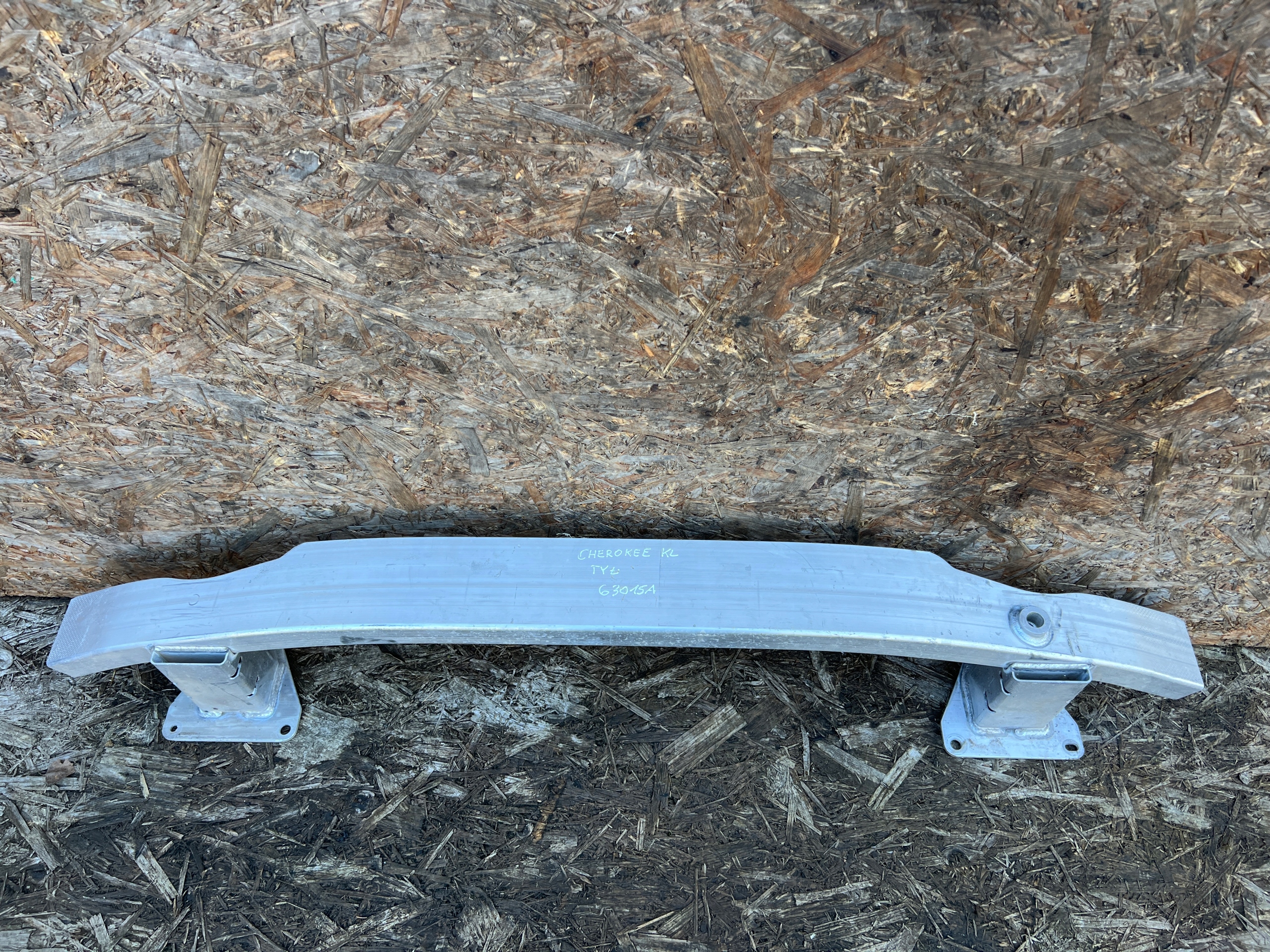 bumper support rear part JEEP CHEROKEE KL 63015A