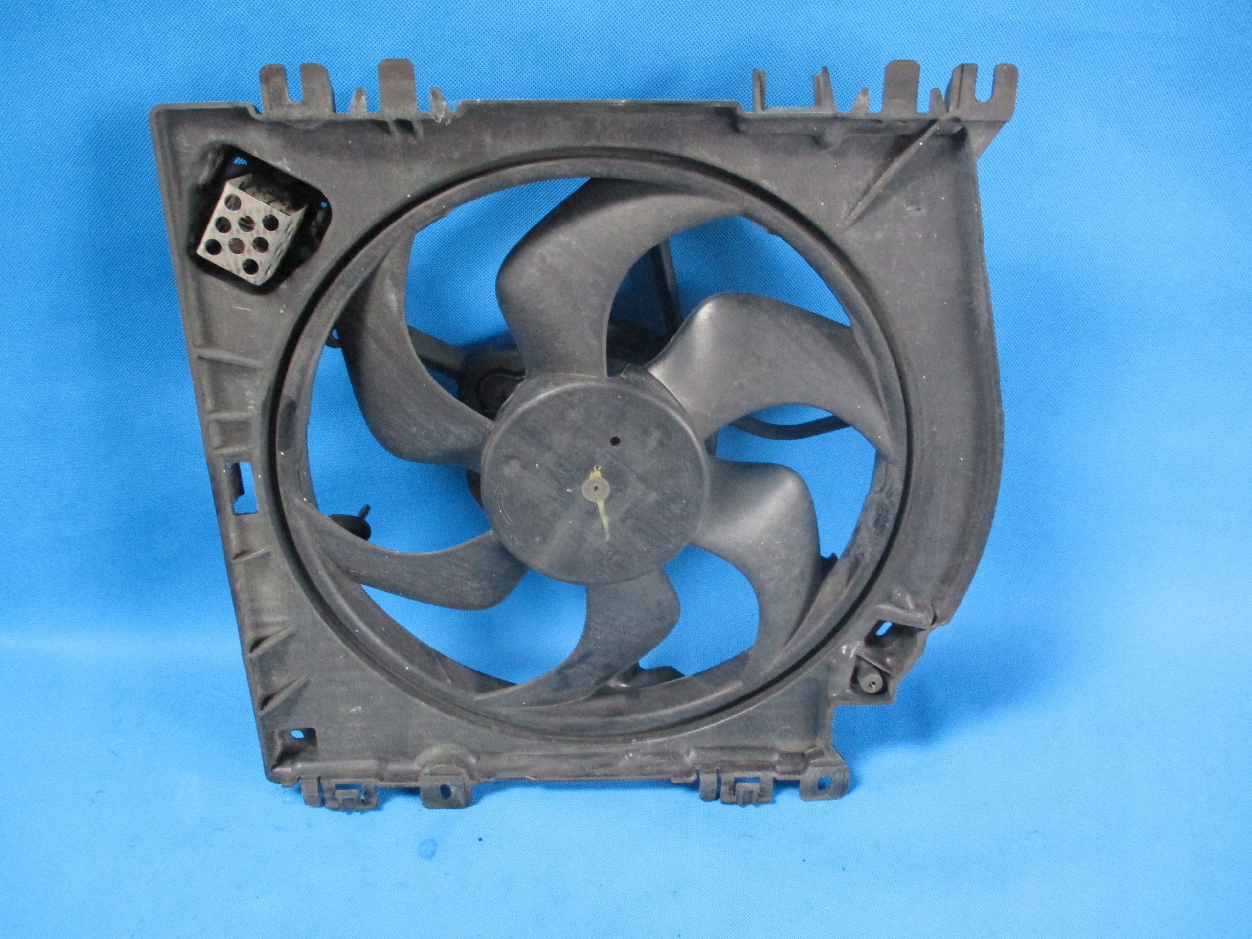 WENTYLATOR CHŁODNICY RENAULT MODUS BENZYNA