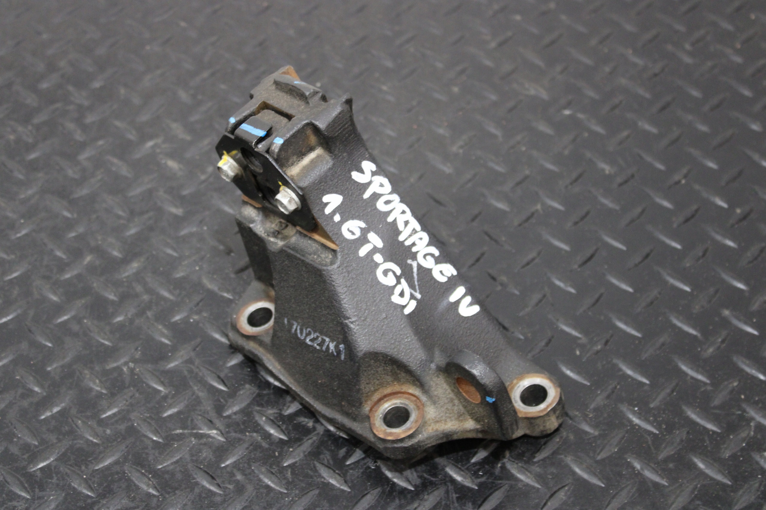 supporto staffa cambio ingranaggi KIA SPORTAGE 4 IV GT- LINE