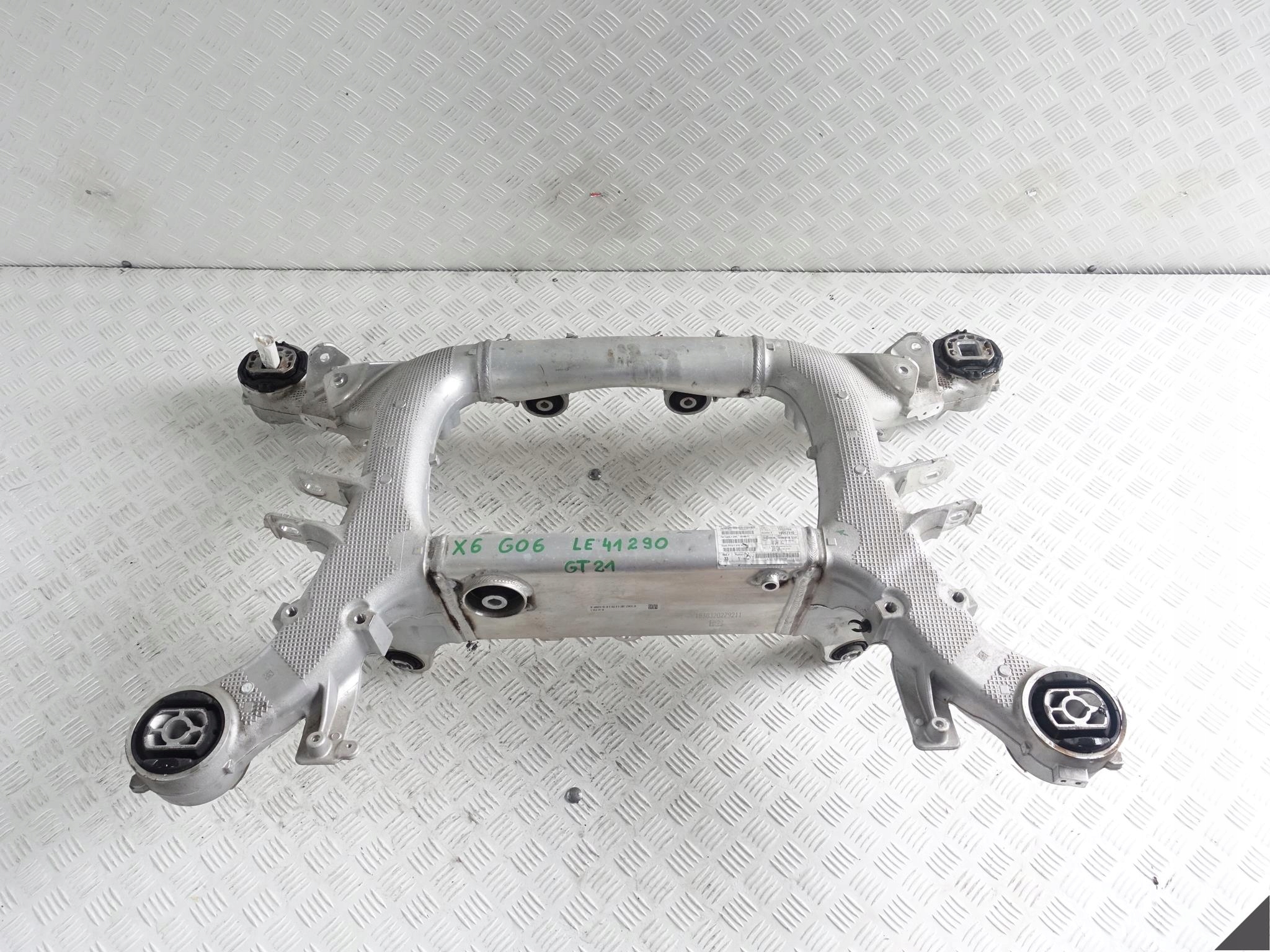 BMW X6 G06 X5 G05 X-DRIVE WÓZEK SANKI KOŁYSKA TYŁ Typ samochodu 4x4/SUV Samochody osobowe