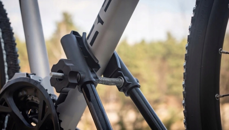 UCHWYT ROWEROWY NA DACH SPORT UNIWERSALNY MOTYLKI Producent code SPORT IVS