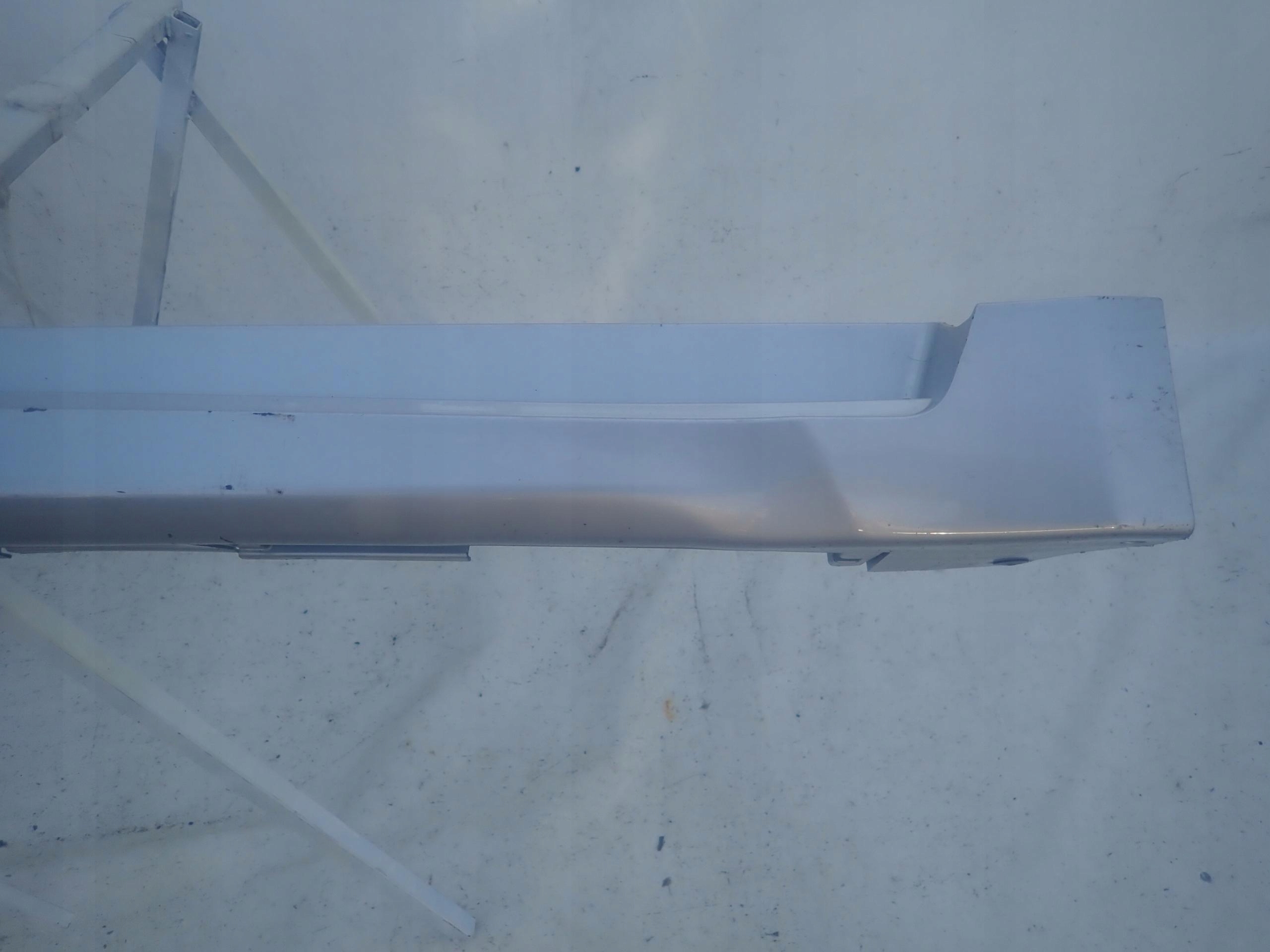 TOYOTA AVENSIS T29 15-19 threshold right moulding threshold