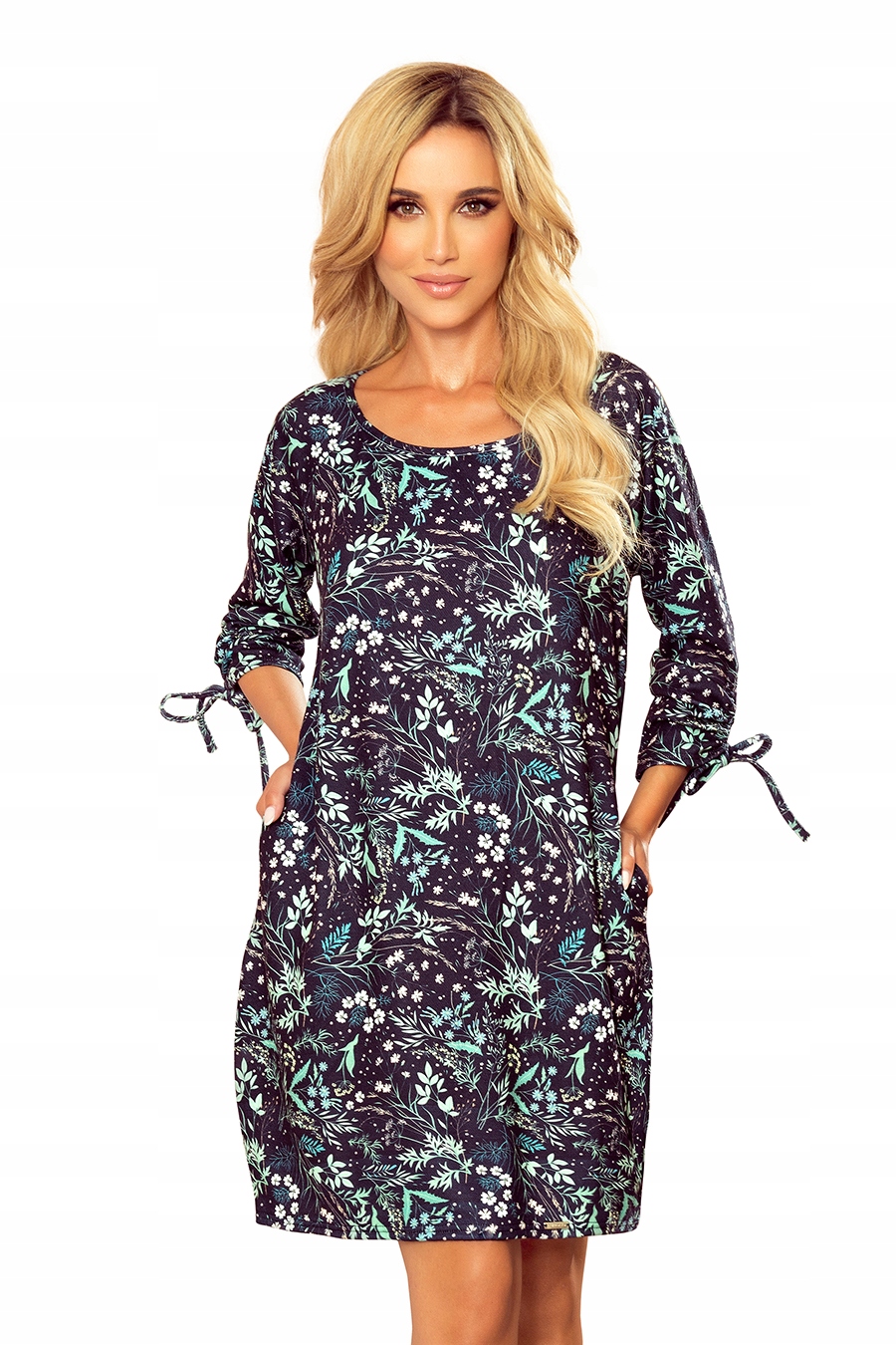 

Wygodna sukienka oversize z kieszeniami r. M 38