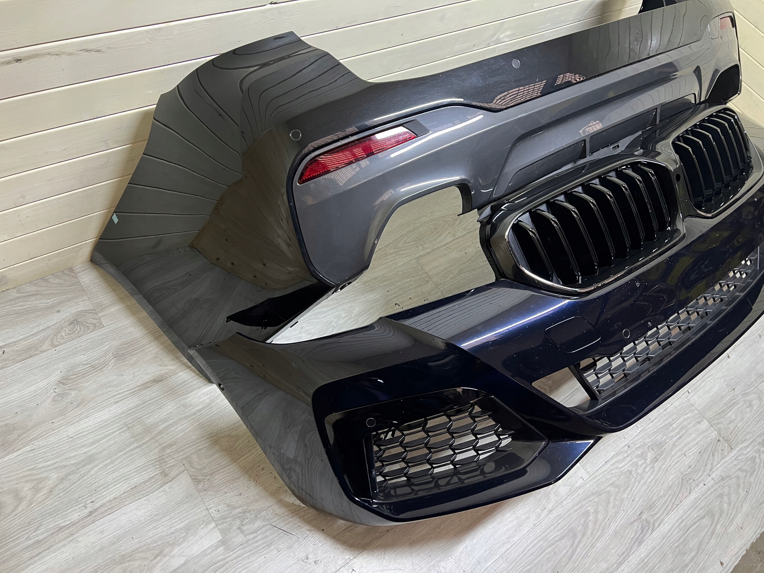 BMW 5 G31 Lci M Pakiet bumper sensors front