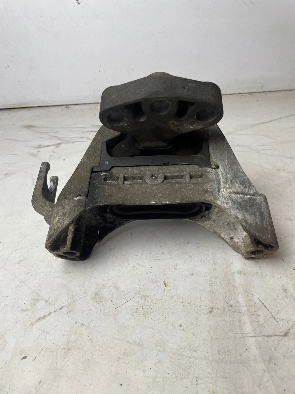holder engine mount Opel Astra IV J Zafira C 1.4 T