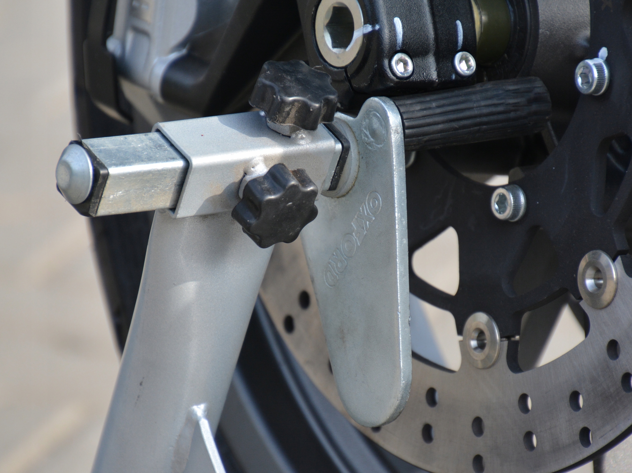 Оксфордська підйомна стійка для мотоциклів unwiersal код виробника OX282