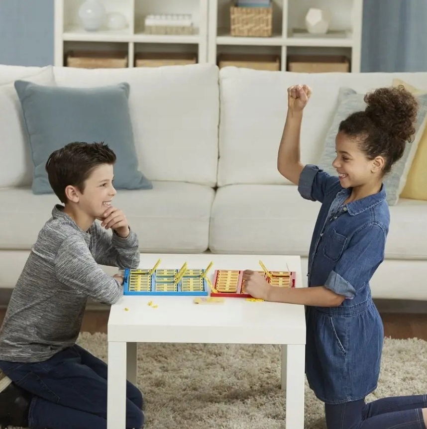 RODINNÁ PAMĚŤOVÁ HRA HÁDEJ KDO? KDO JSEM? Minimalna liczba graczy 2