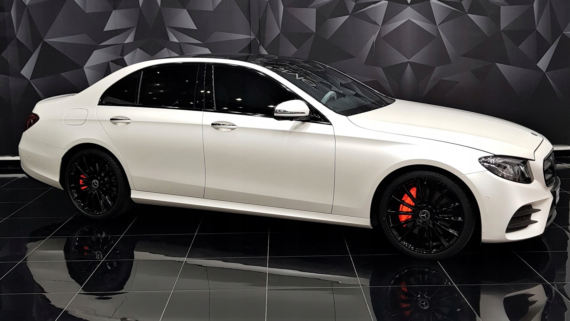 FOLIA SAMOCHODOWA NAKLEJKA MATOWA MAT AUTO BIAŁA Producent Mactac