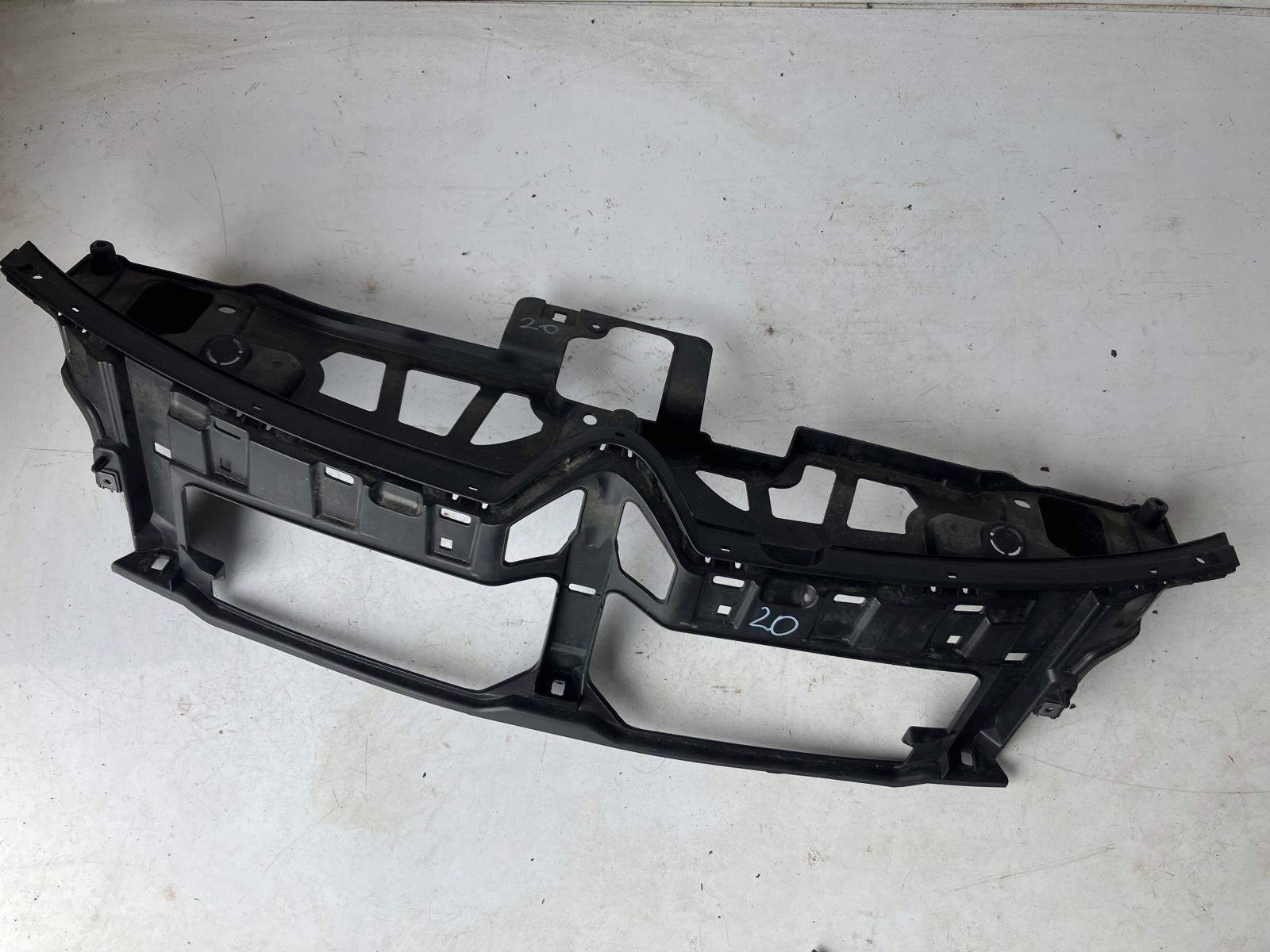 pillar upper iron support CITROEN C4 PICASSO II 9676051877