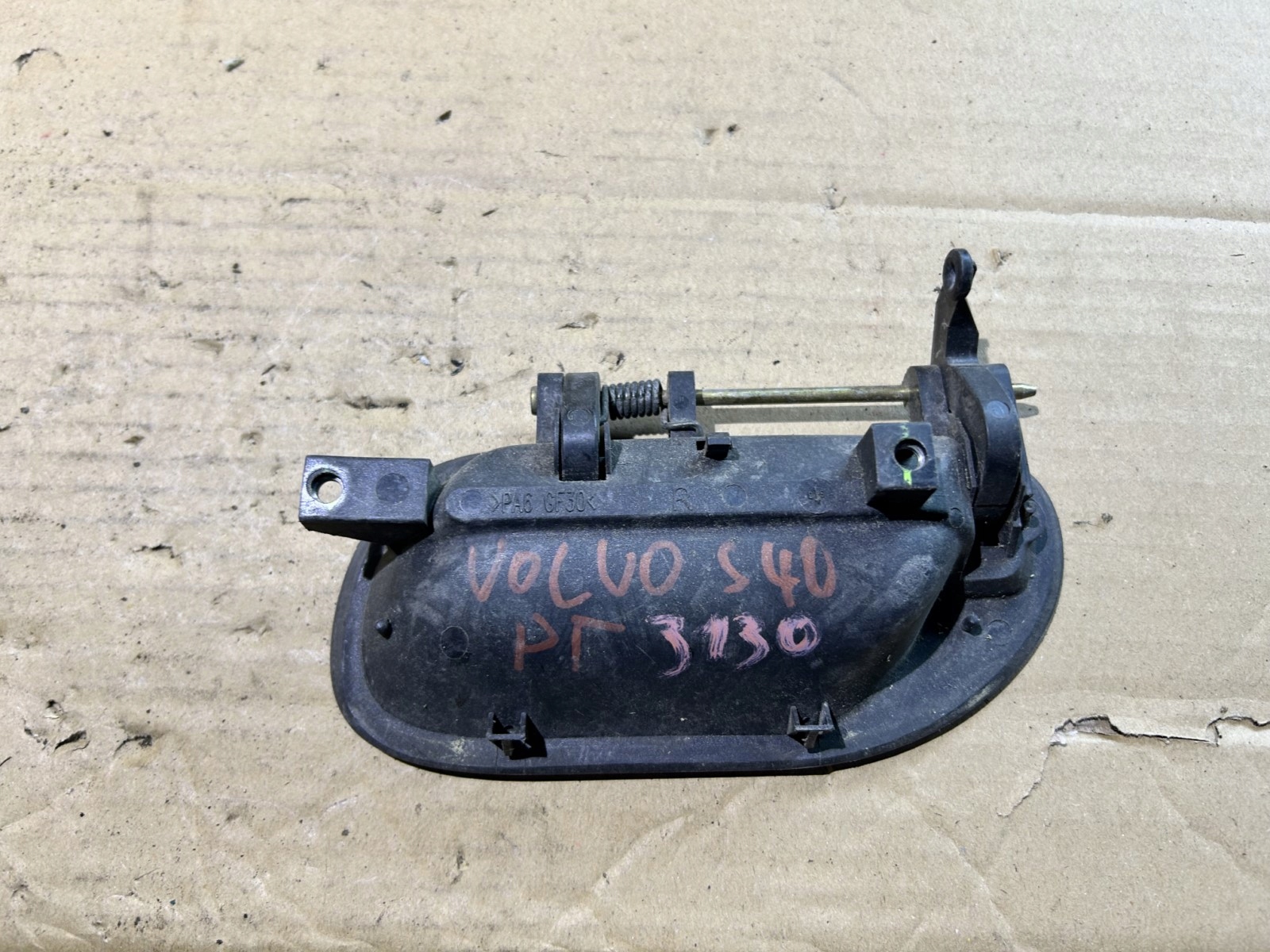 ручка двери внутренняя правая volvo S40