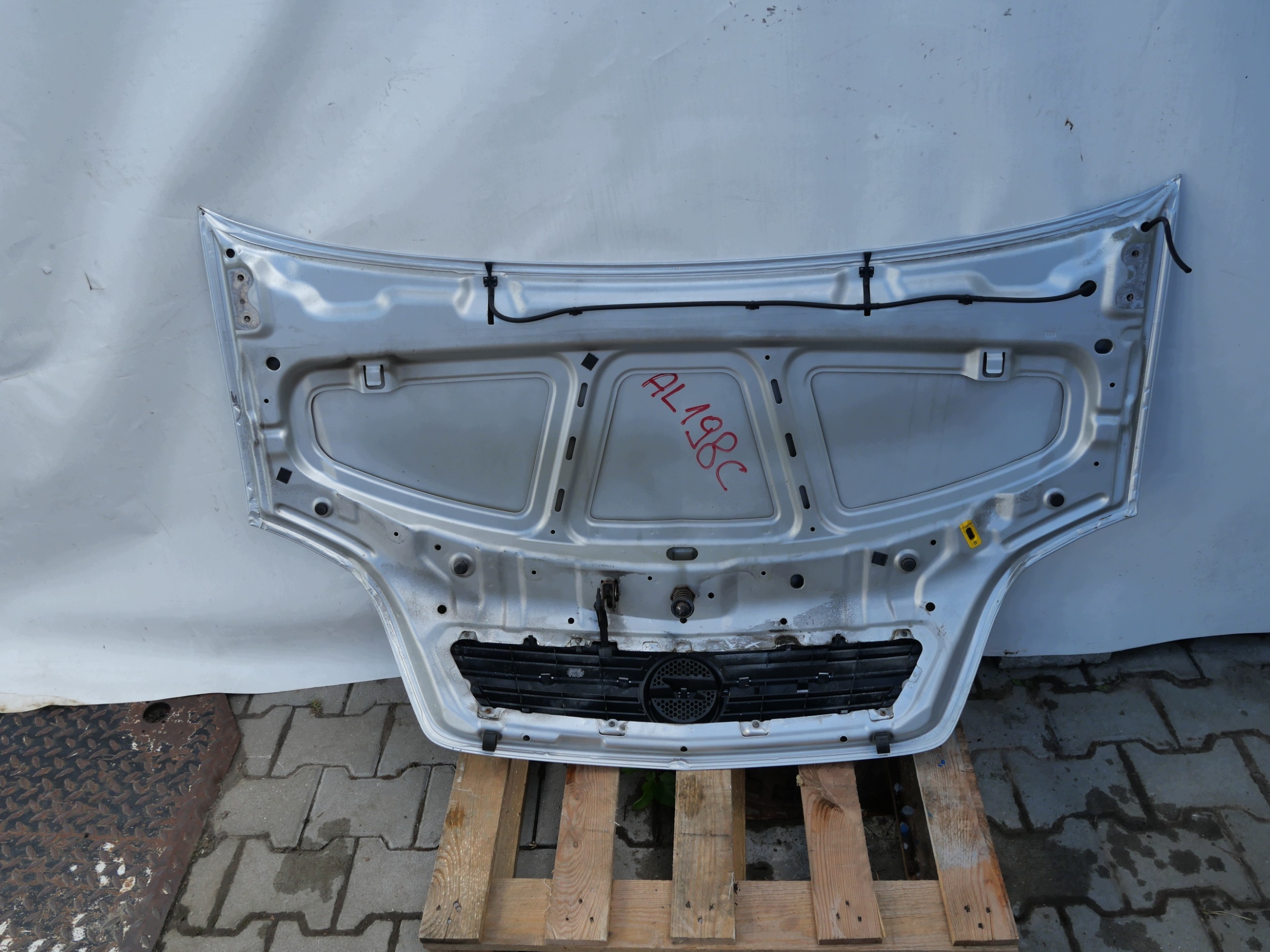 Opel Meriva A bonnet front front