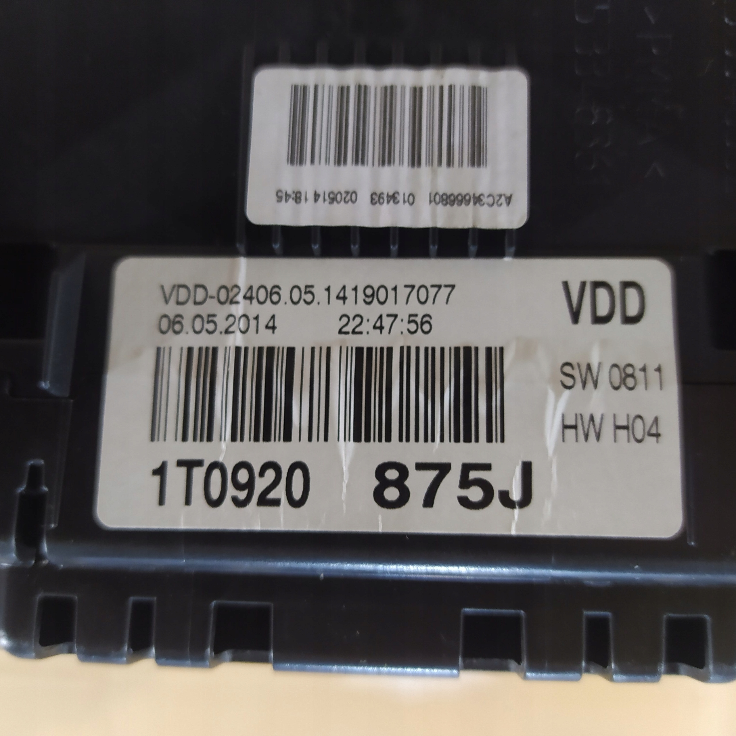 спидометр часы vw Touran II 10-15 2.0 tdi