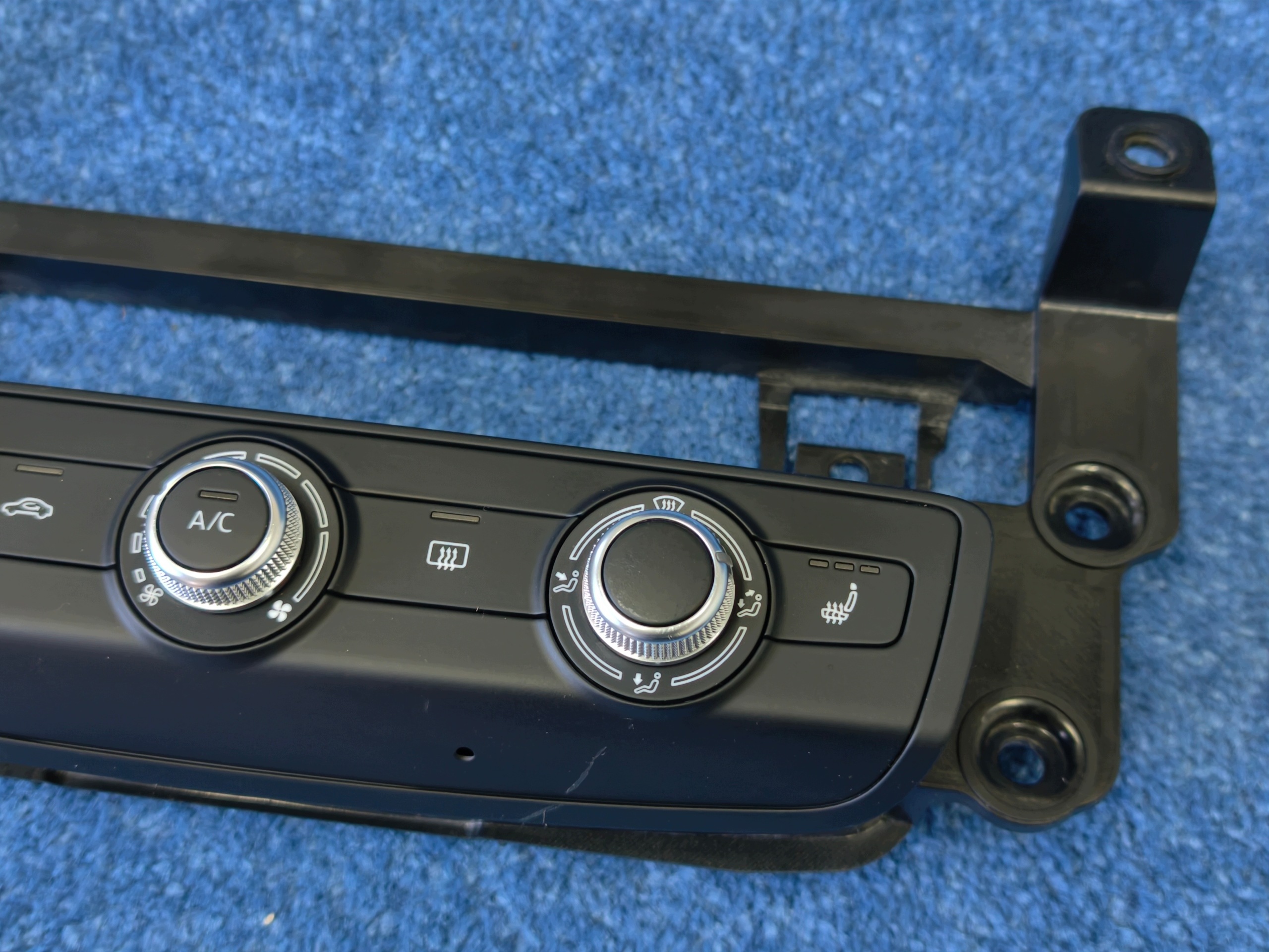 AUDI A3 S3 8V 2012-2016 PANEL klími klimatizaci originál 8V0820047C