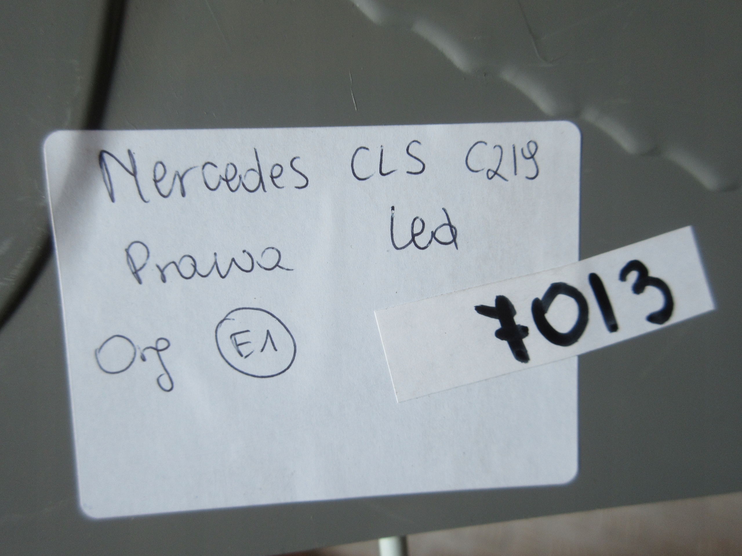 фонарь правый MERCEDES W219 CLS C219 led