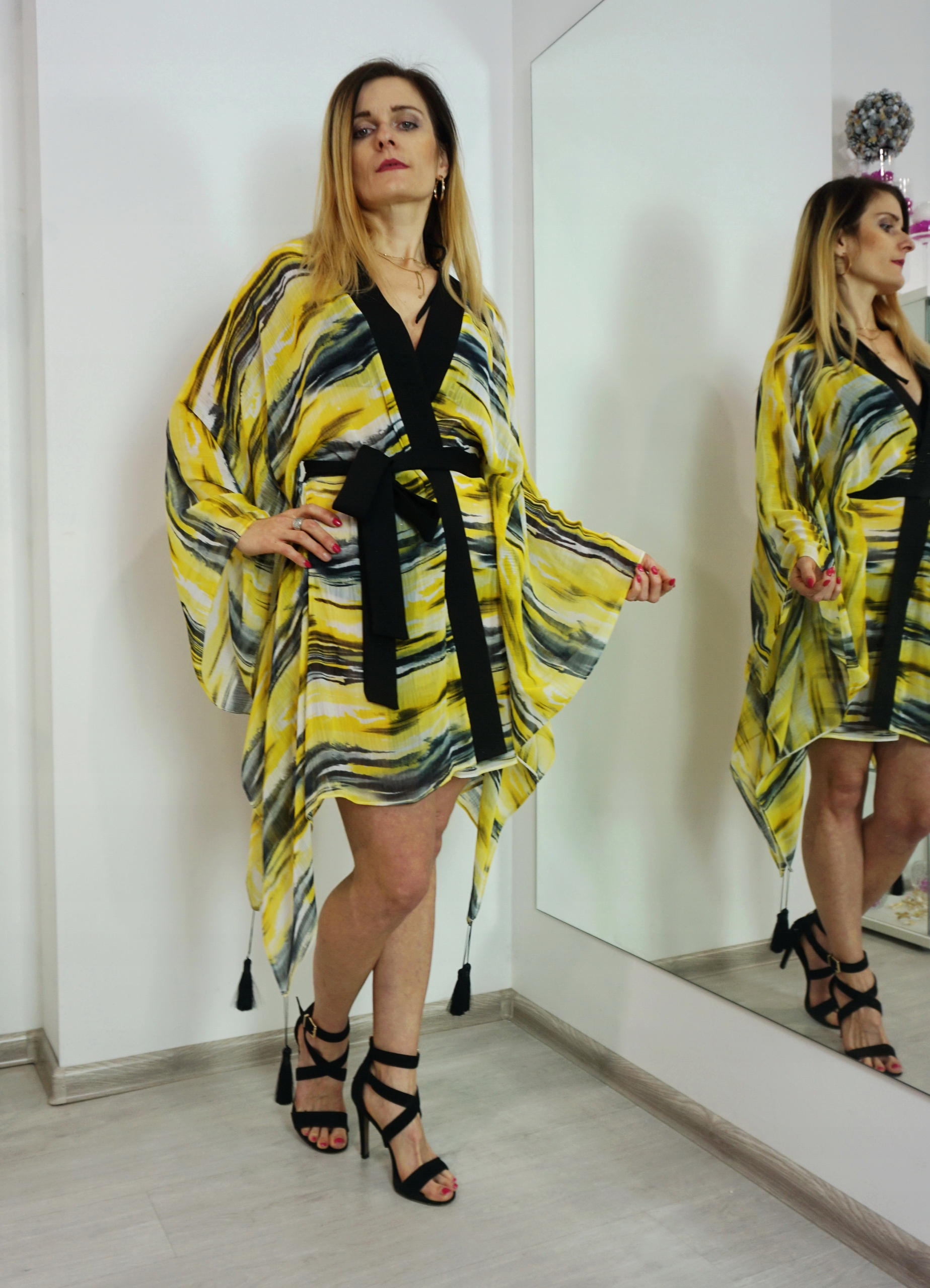 KIMONO TUNIKA PLAŻOWA PAREO SUNFLOWER MINI SZYFON Wzór dominujący marmurkowy