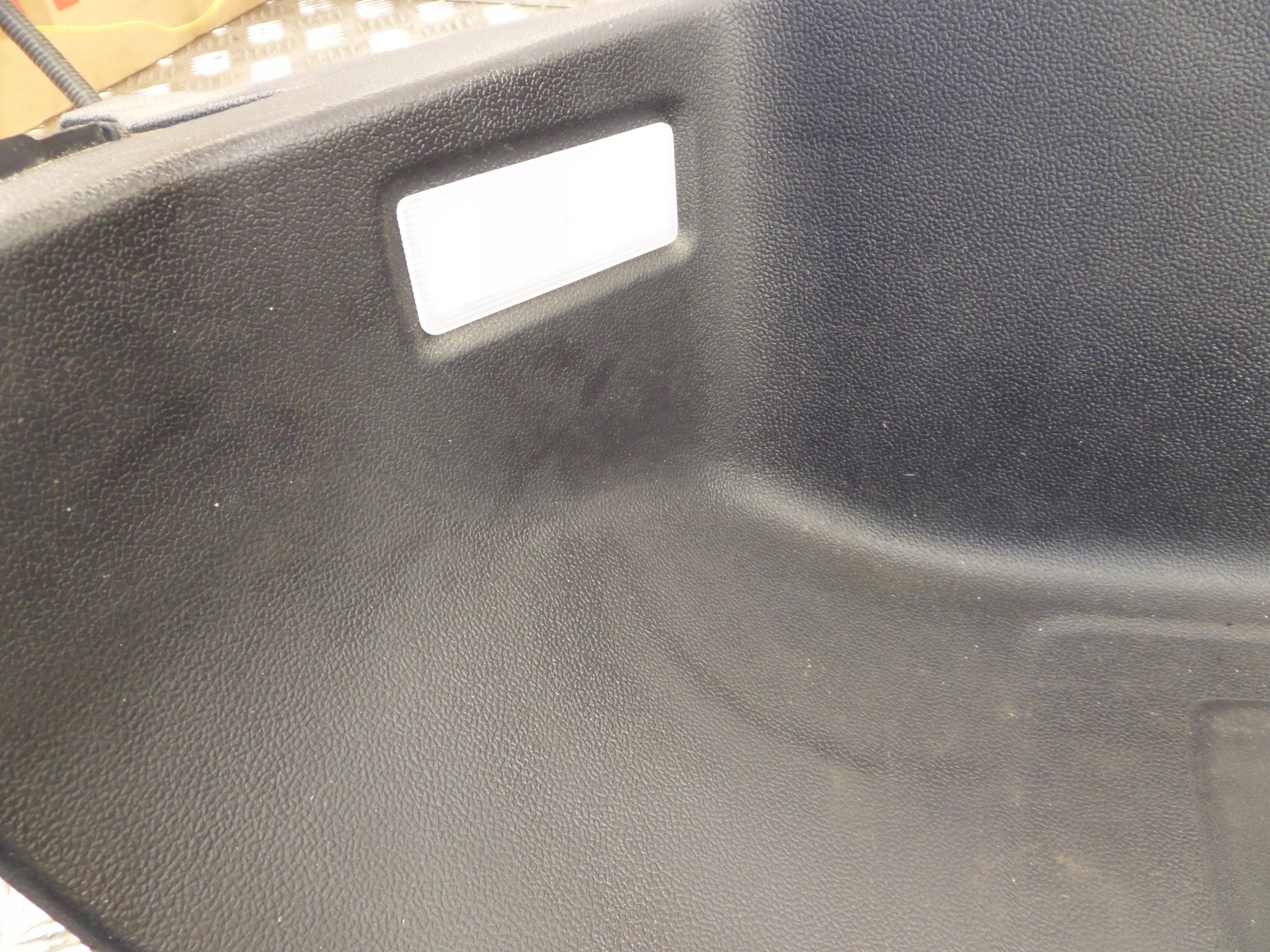 threshold plastic right FORD CUSTOM MK2 PZ31-B13200-AD