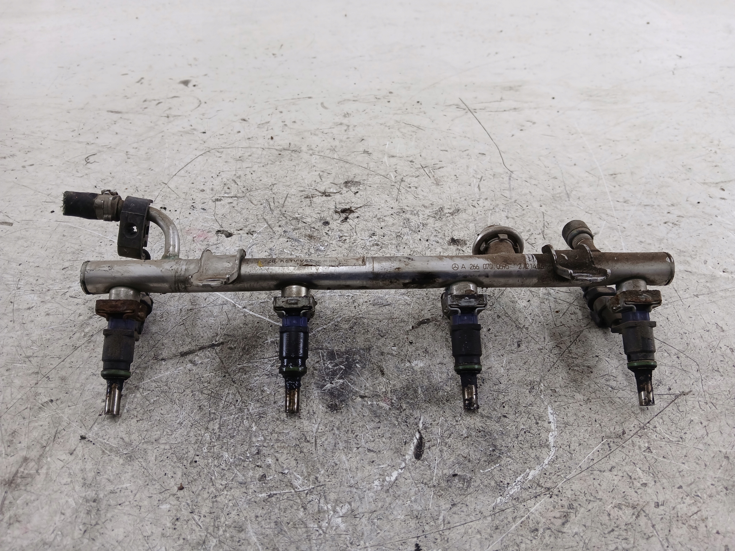 MERCEDES W169 1.7 rampe injection A2660700395