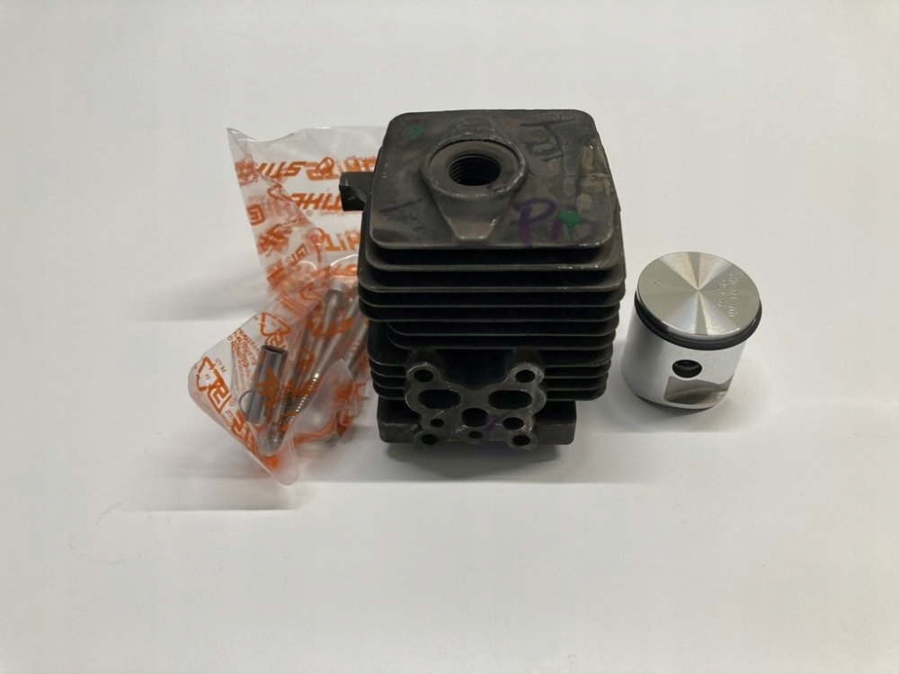 Nd Stihl Valec s piestom priemer 34 mm pre krovinorez vyžínač Fs 38 2-MIX