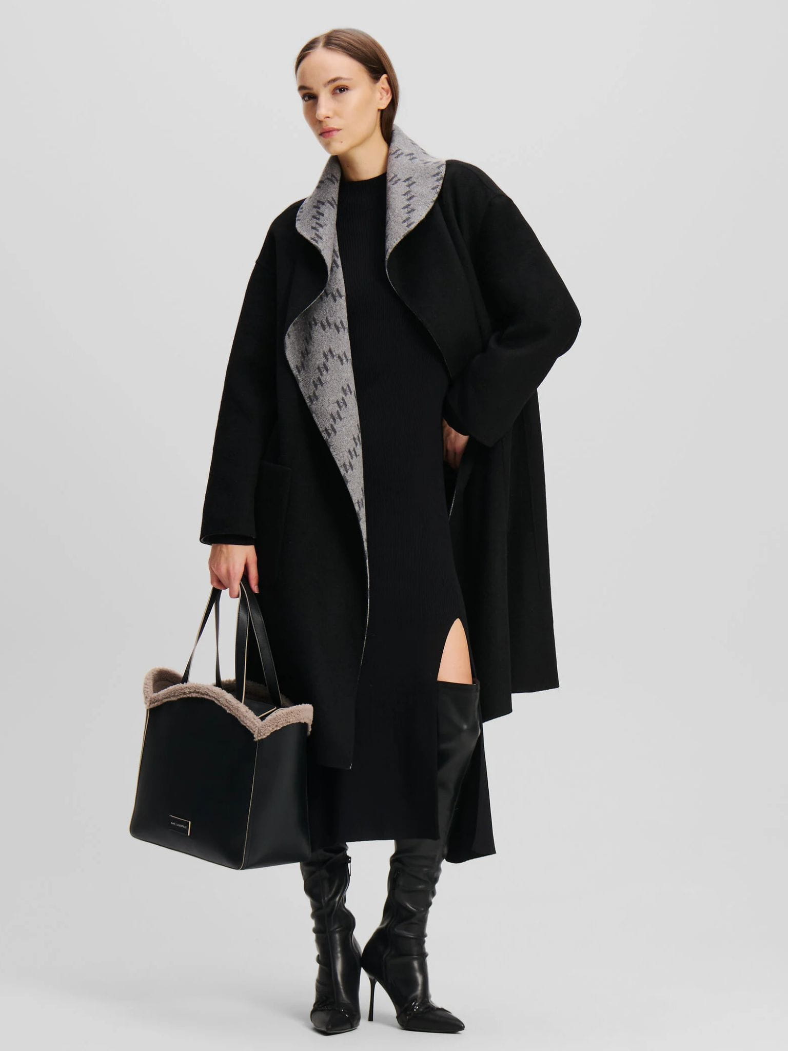 Dámský kabát Karl Lagerfeld 246W1502 černý monogram Kabát: 38