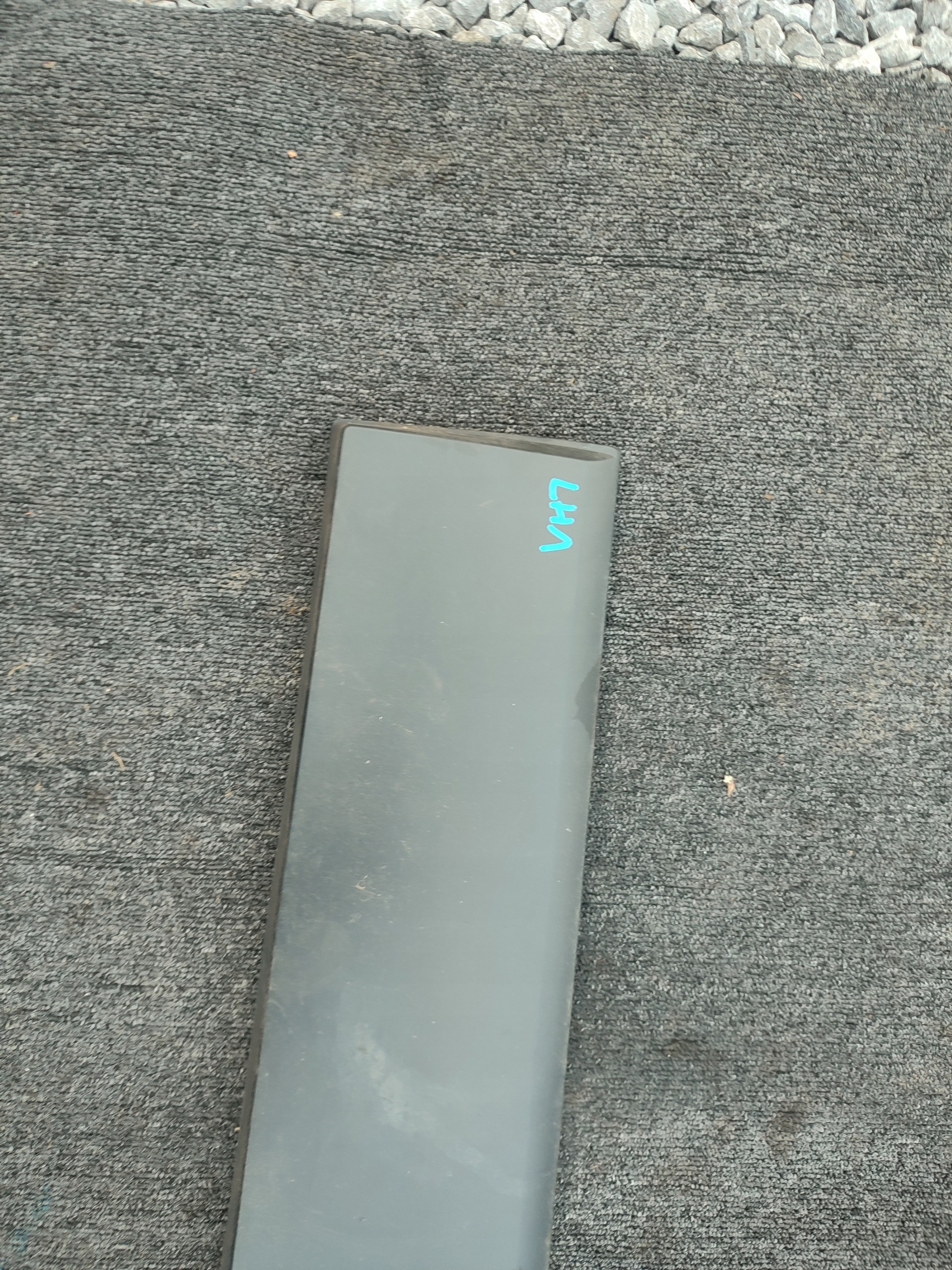 moulding side left RENAULT TRAFIC III 14- 768556674R
