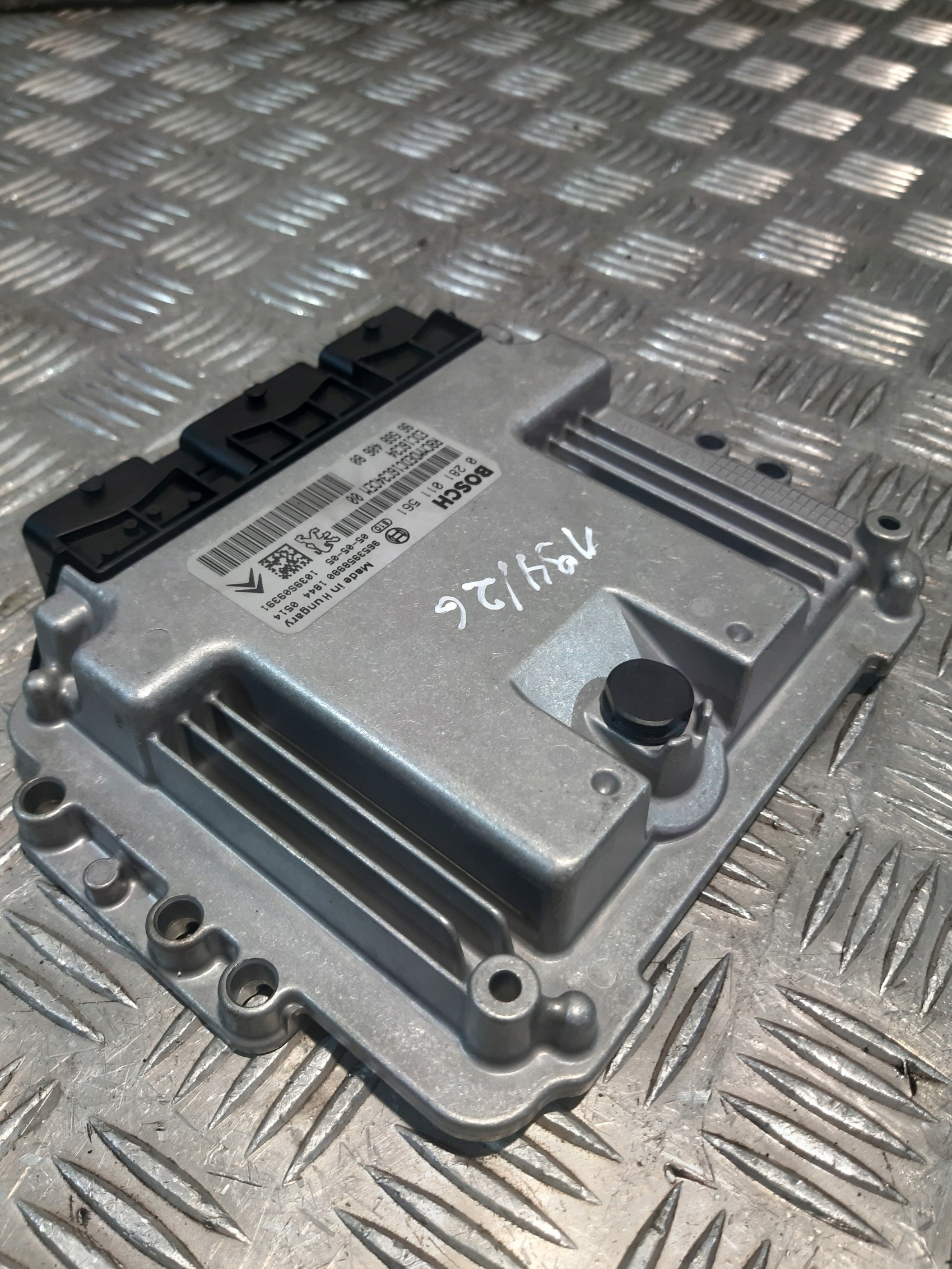 Bedienteil DES MOTORS BOSCH 0281011561 Citroen C5 und LIFT Peugeot 1.6 HDI