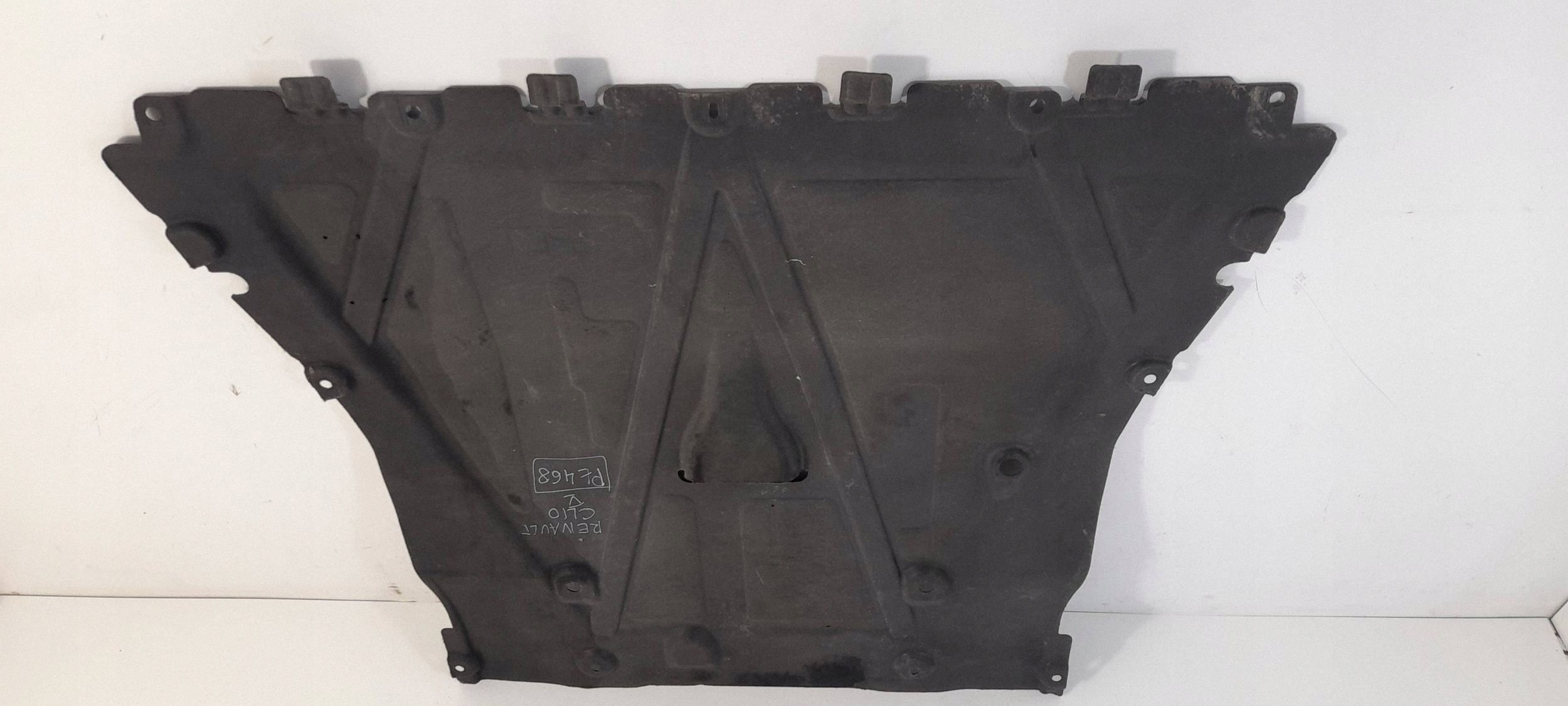 Renault Clio V cover below engine 758921278R (PL468)