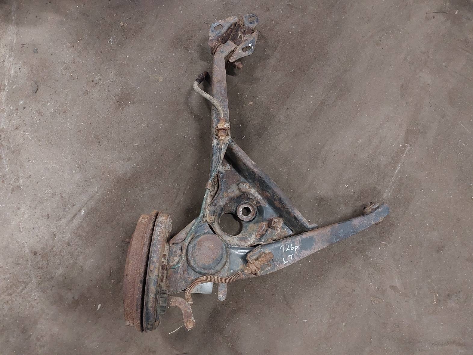 Querlenker + schenkel links heck FIAT 126P MALUCH
