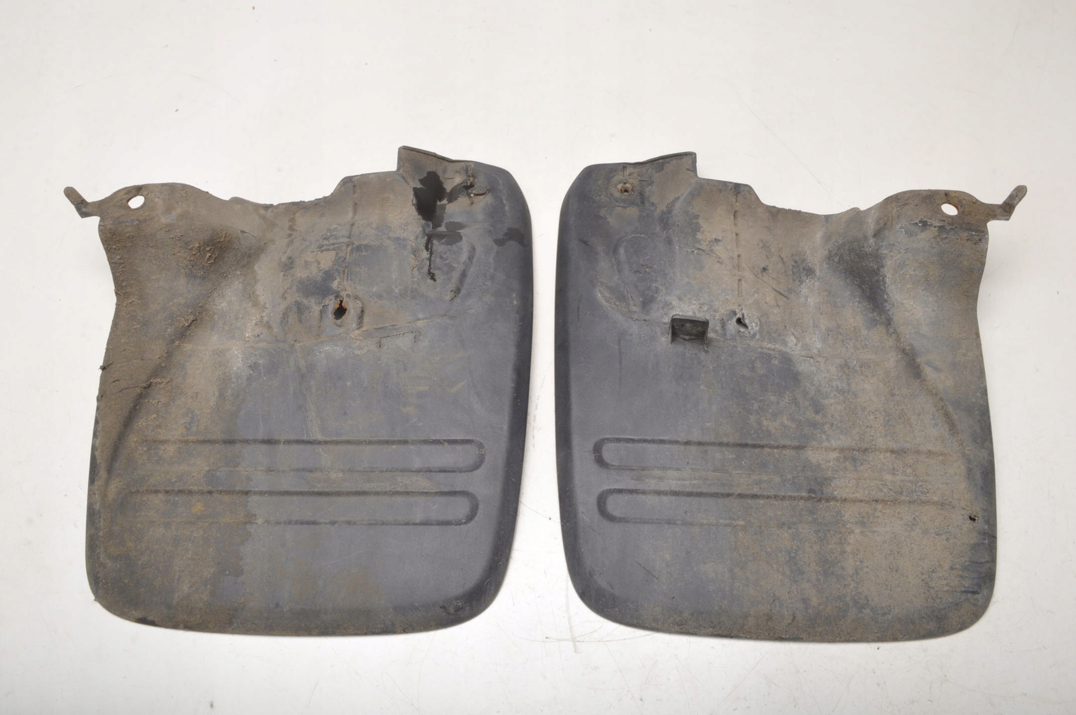 TOYOTA TUNDRA CHLAPACZE PRZÓD TYŁ KOMPLET 00-06 Producent Toyota OE