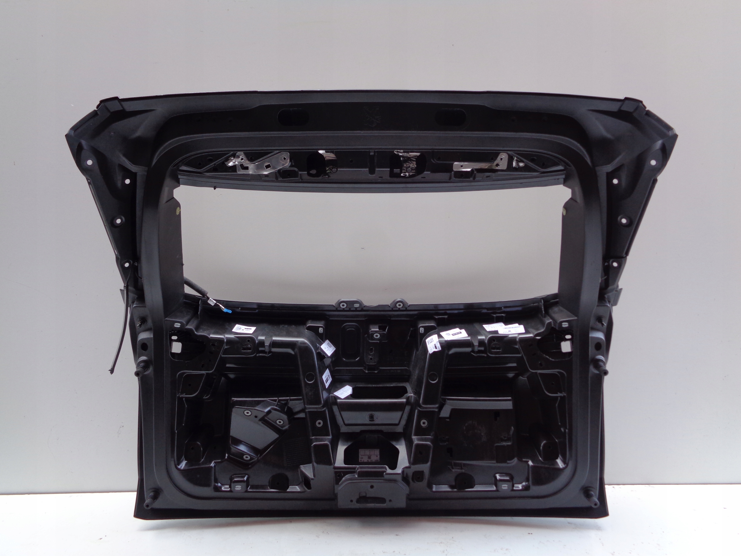 boot doors PEUGEOT 3008 II 16- NR 46731
