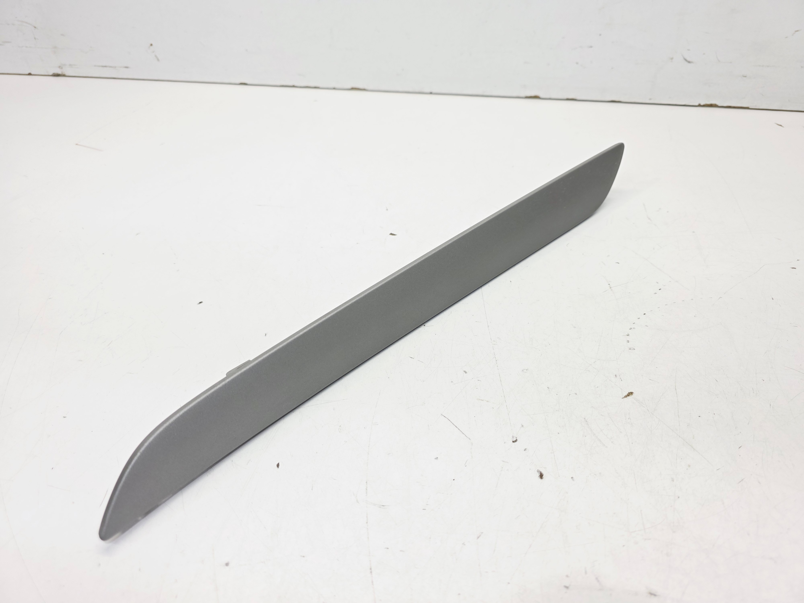 moulding DEKORY door left front AUDI Q3 8U 8U0867409