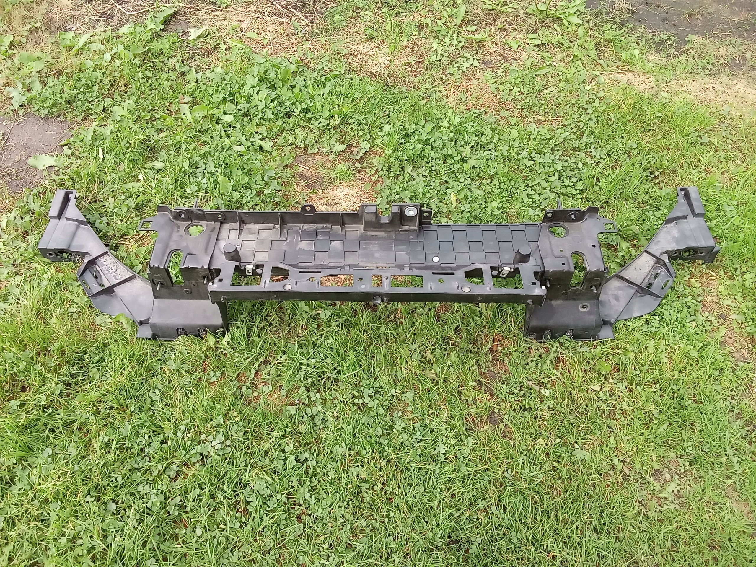 FORD MONDEO MK5 FUSION PAS WZMOCNIENIE PRZÓD