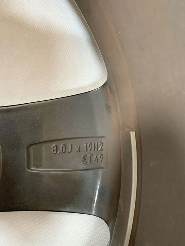 Seat Leon 4 IV disk 8Jx19H2 et 49 5x112