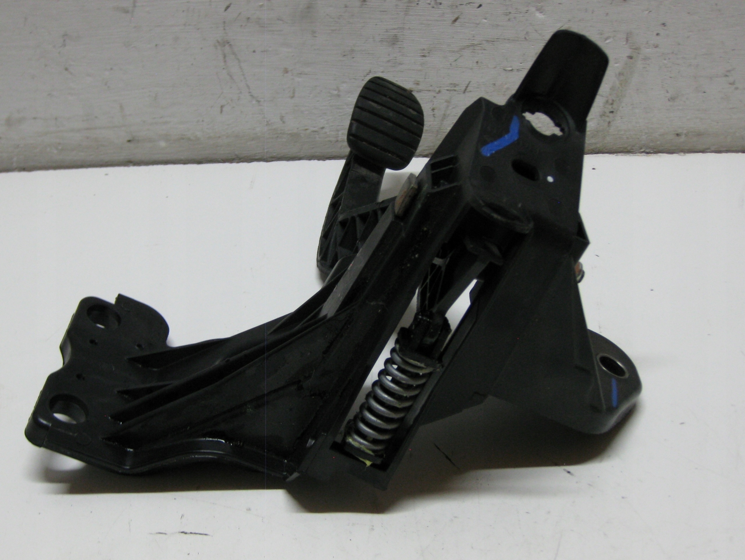 RENAULT MASTER III LIFT clutch pedal holder 070112