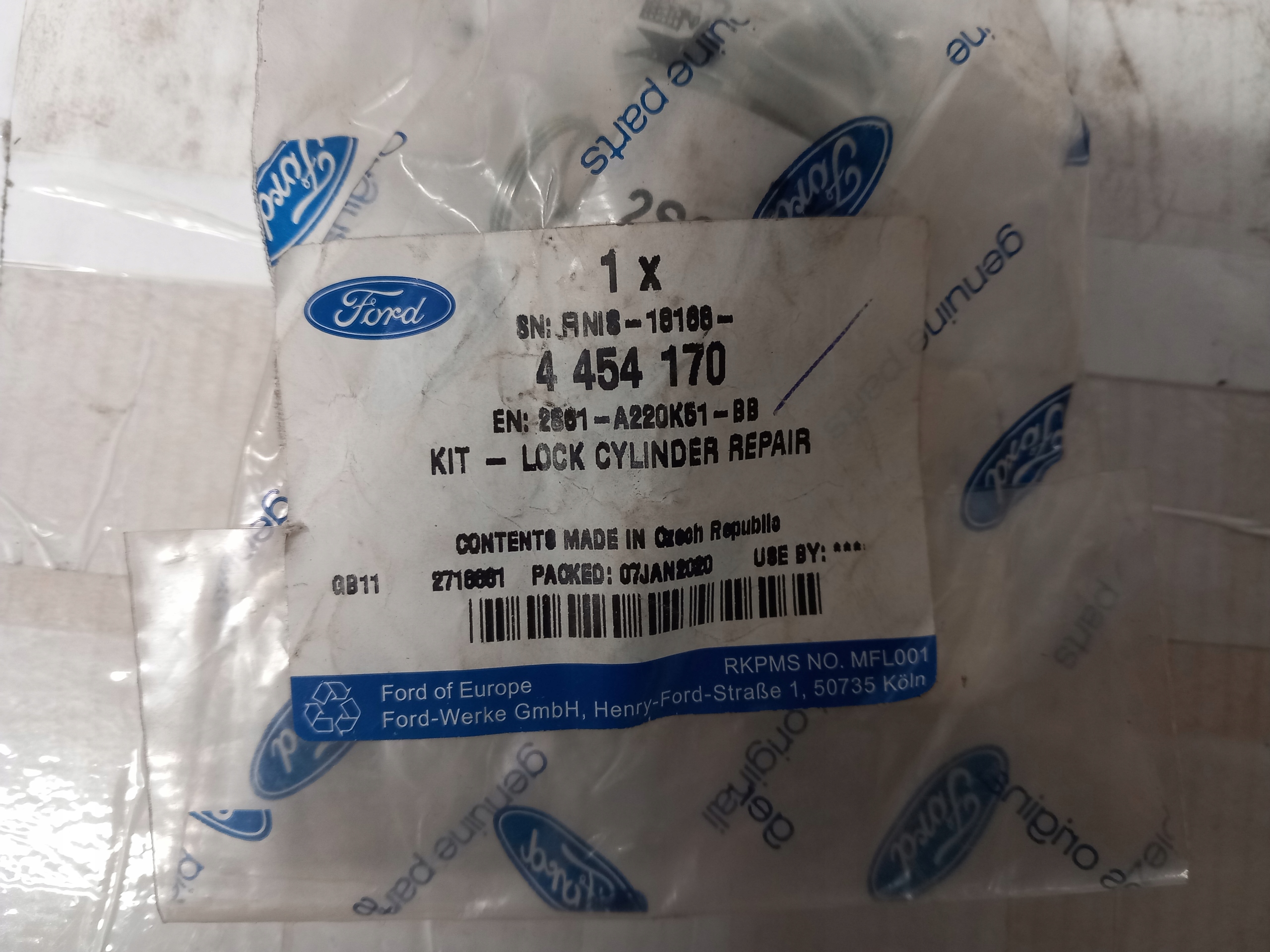 WKŁADKA ZAMKA DRZWI LEWYCH FORD FIESTA FUSION 01- Stan opakowania oryginalne