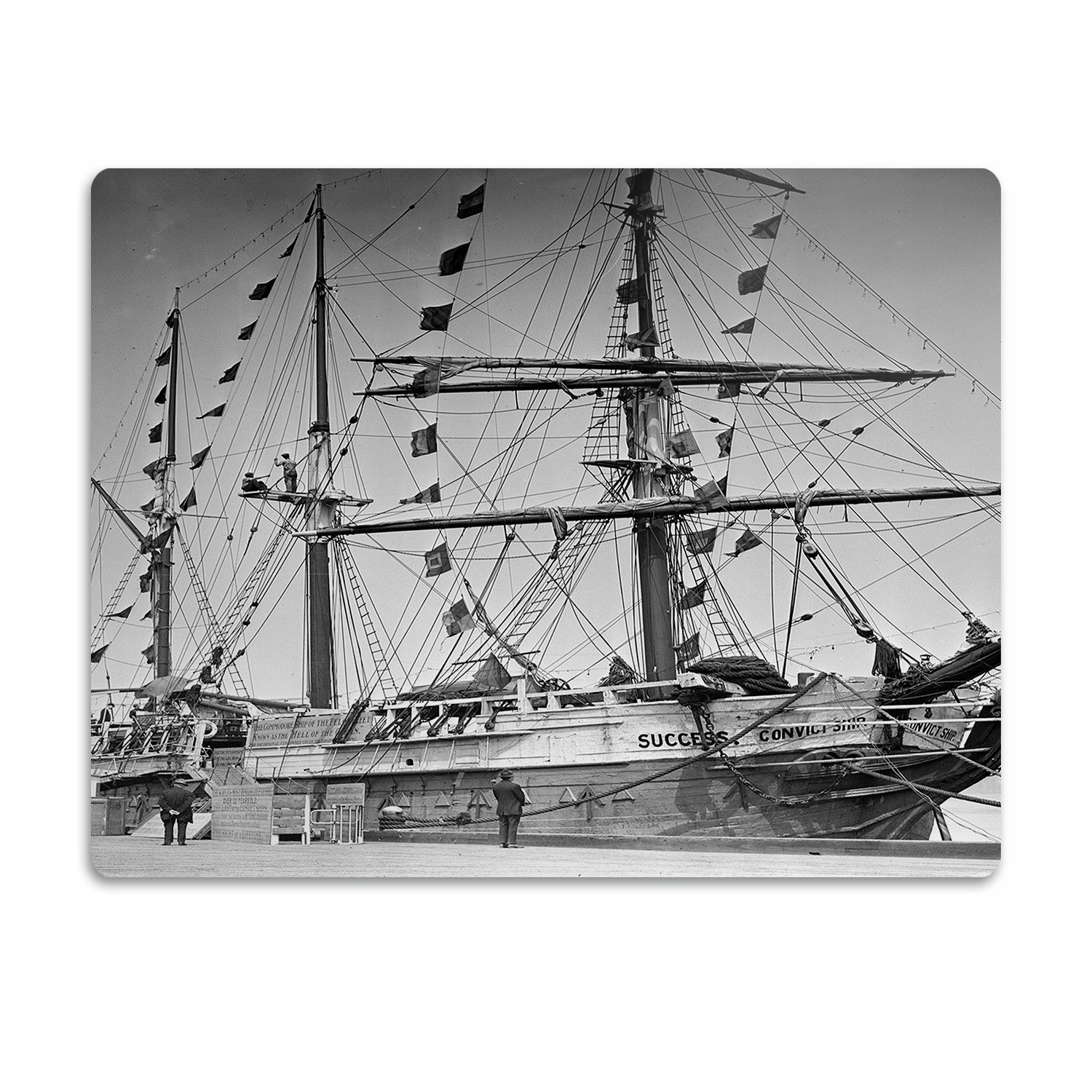 Levně Ochranná podložka pod misky pro psa Loď sépie 60x40