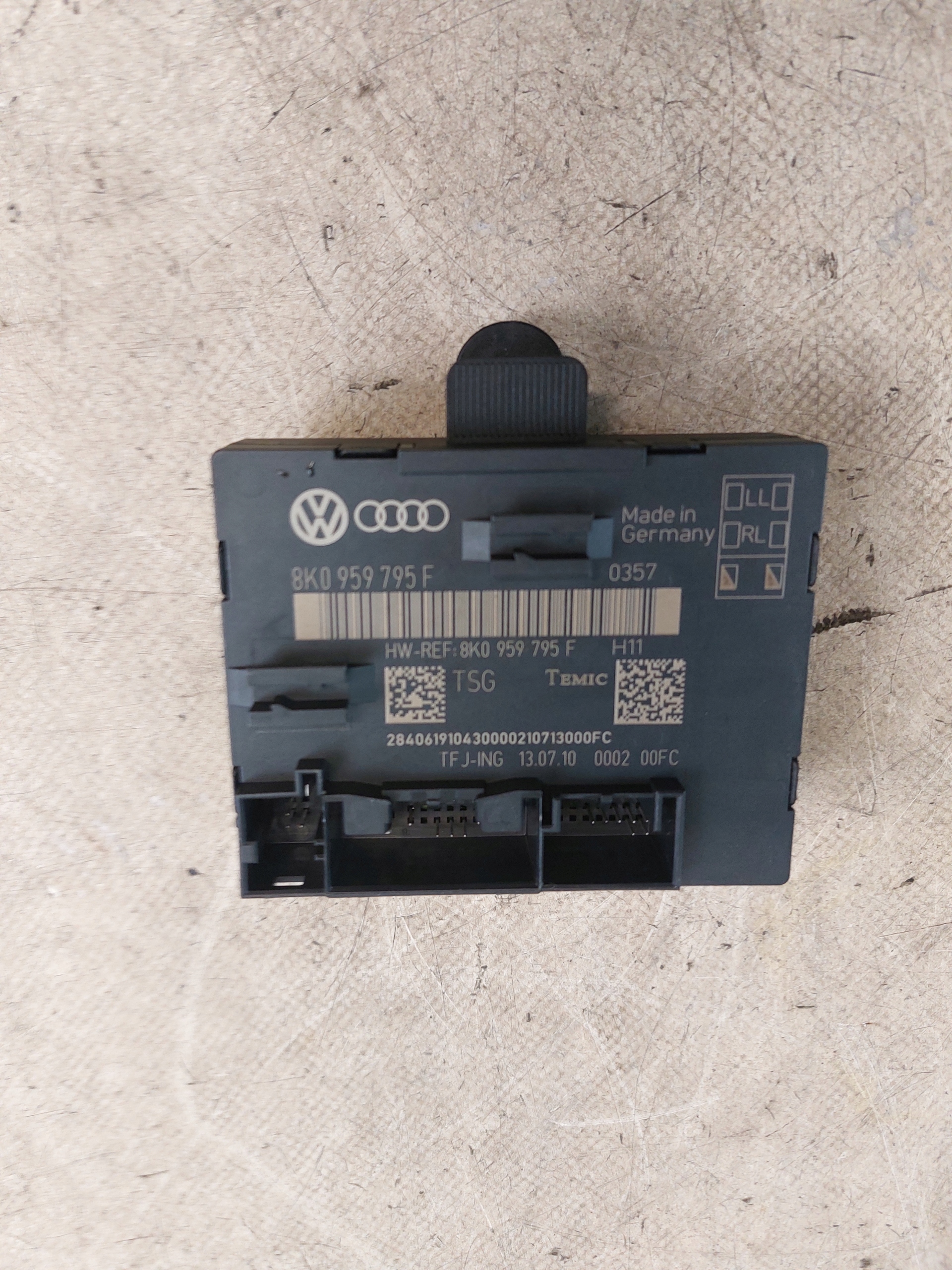 module control unit door right rear part AUDI A4 B8 KOMBI 8K0959795F