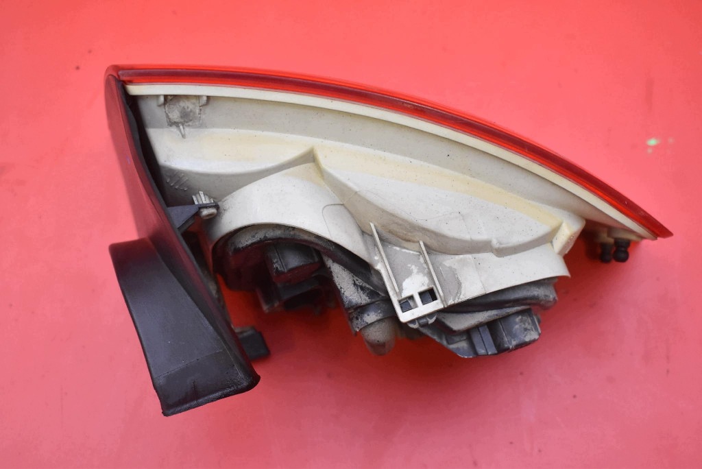 light left rear part rear 8E5945095 AUDI A4 B7 sedan 04-08