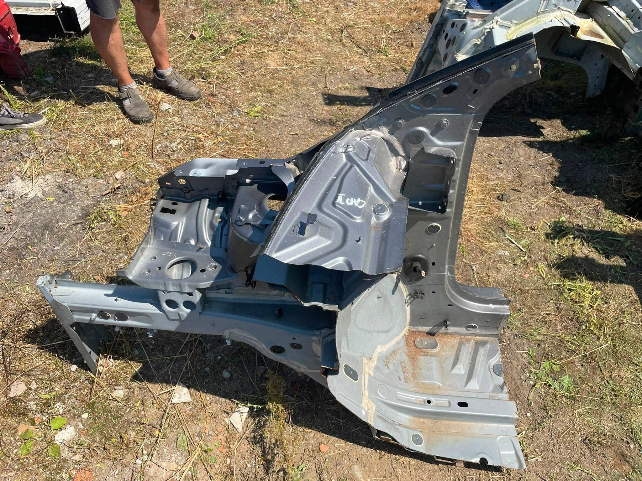 quarter front side right Renault Captur II BIXNK