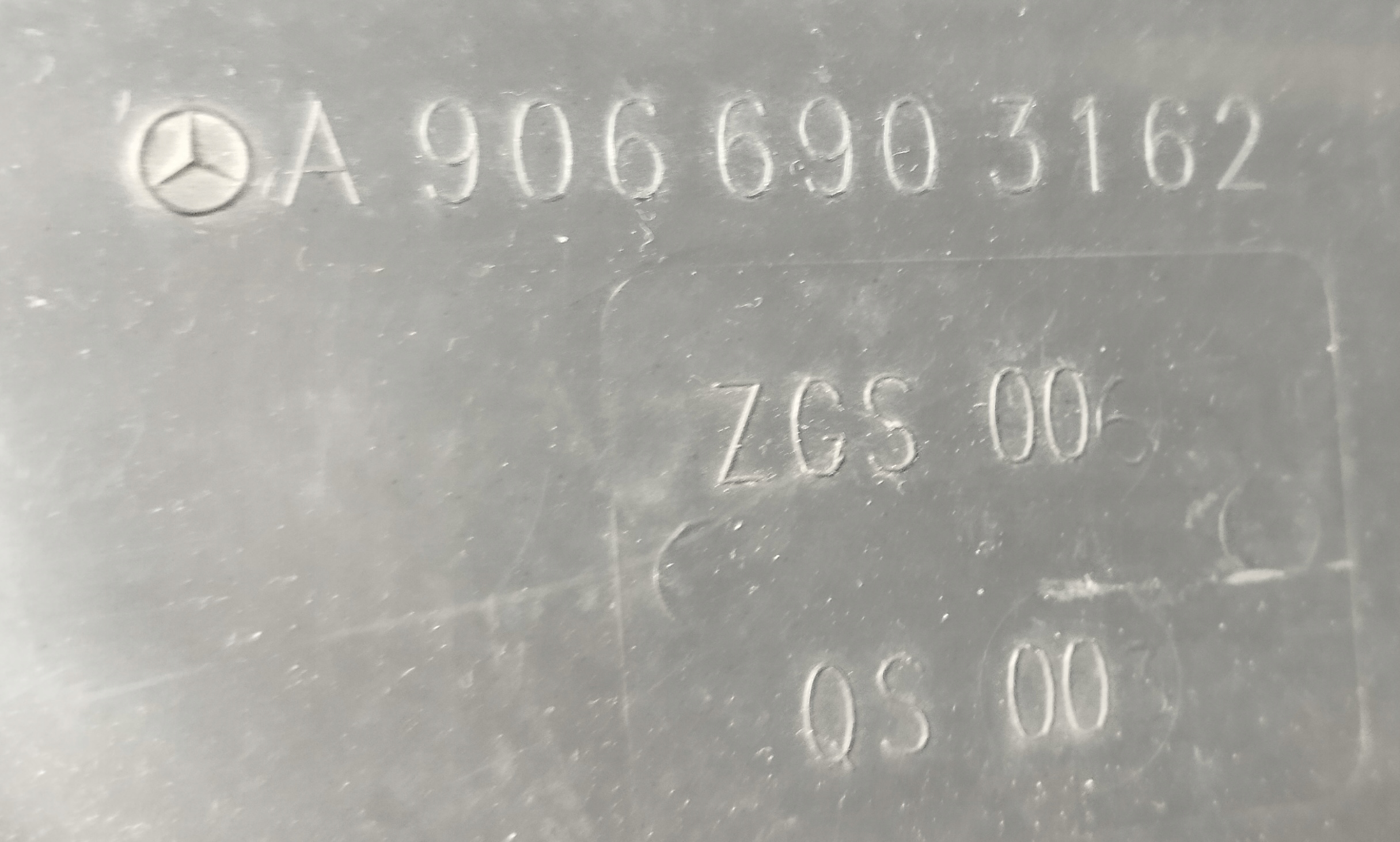 moulding side left rear part MERCEDES SPRINTER W906 A9066903162