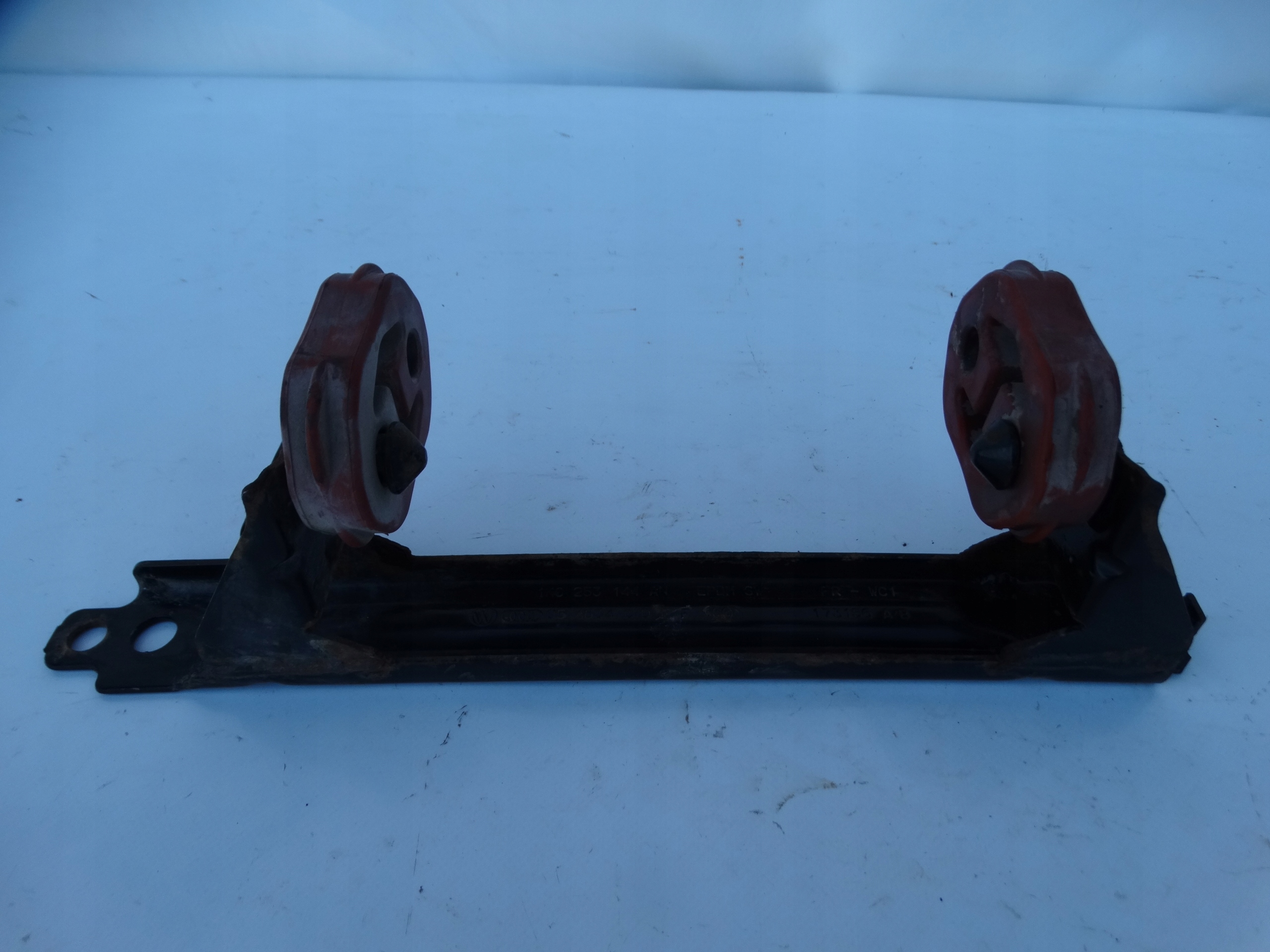Support plaque TLUMIKA SKODA OCTAVIA II 1K0253144AP