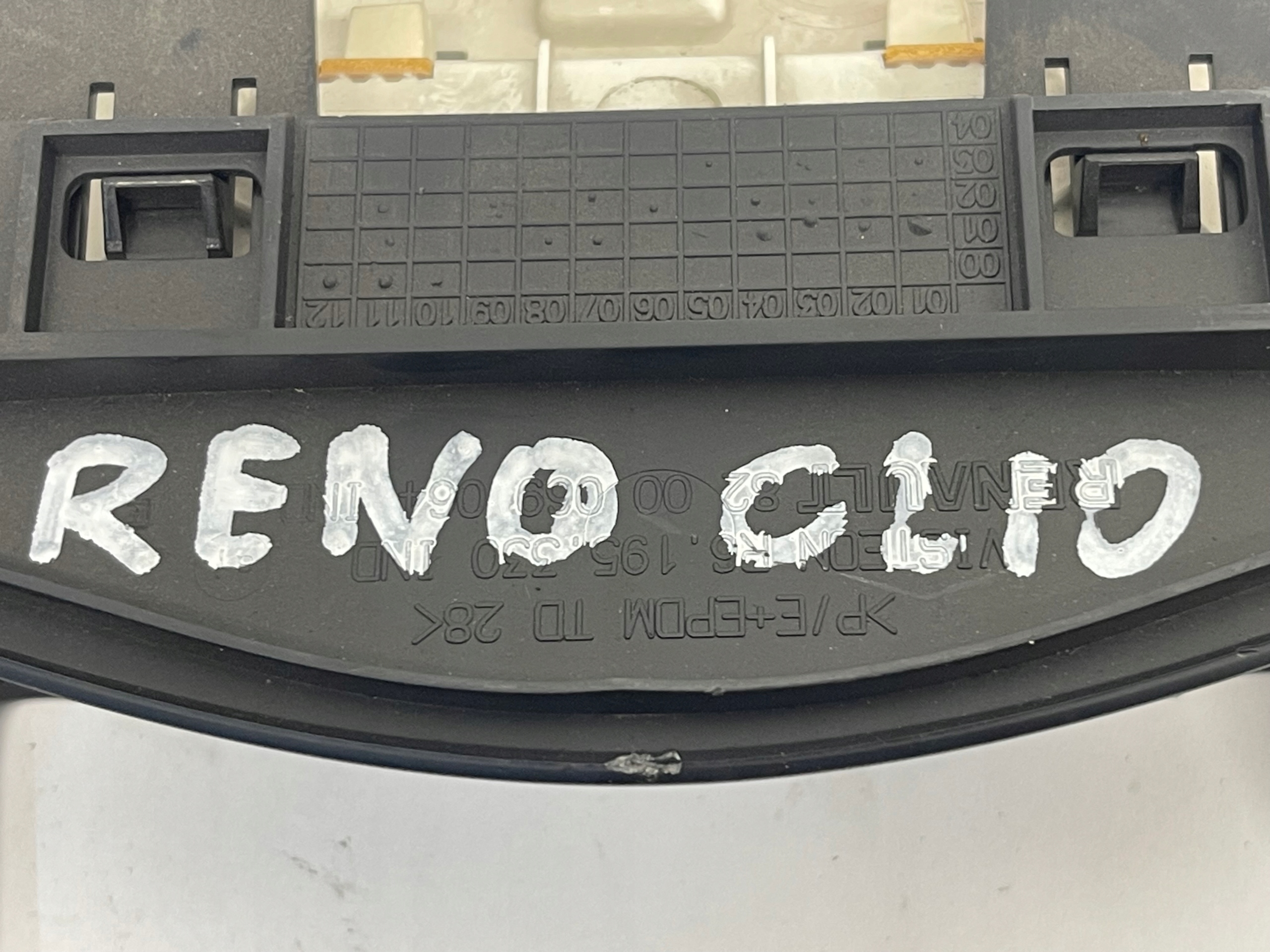 display clock RENAULT CLIO II 02R 8200069064