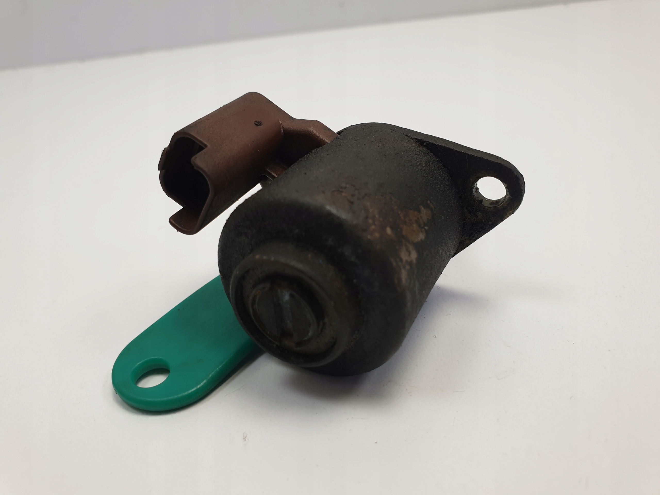 Range Rover Sport II 3.0 D CZUJNIK PALIWA zawór Producent części Land Rover OE