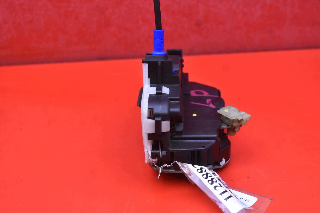 lock door left front front EU OPEL ASTRA 4 IV J 5D HB 09-12