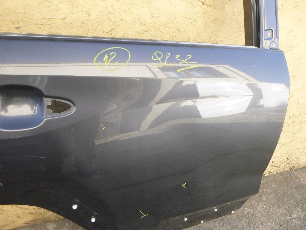 TOYOTA RAV4 RAV 4 V 19- door right rear.