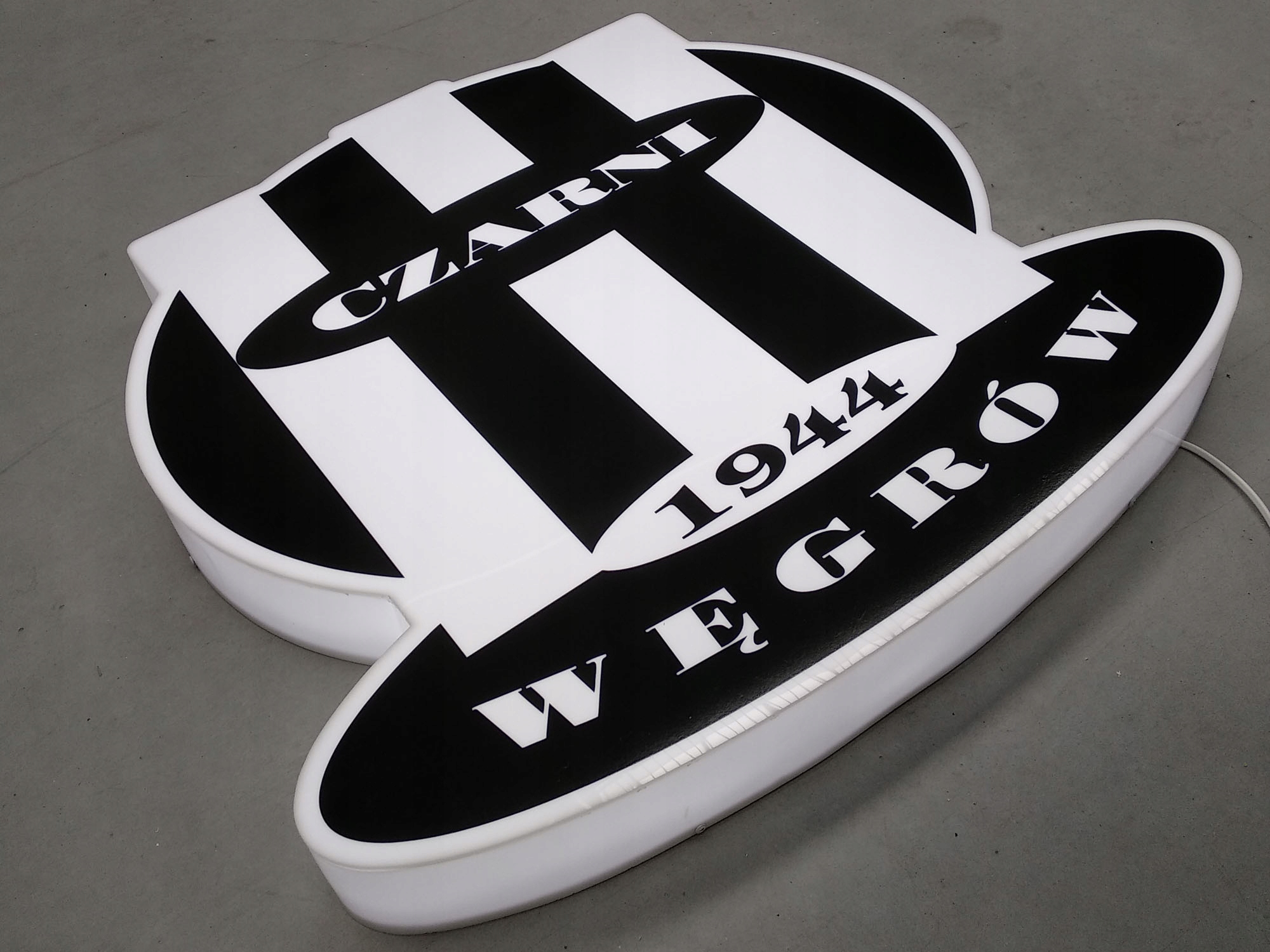 KASETON reklamowy LED modelowany z plexi 50 cm Marka inny