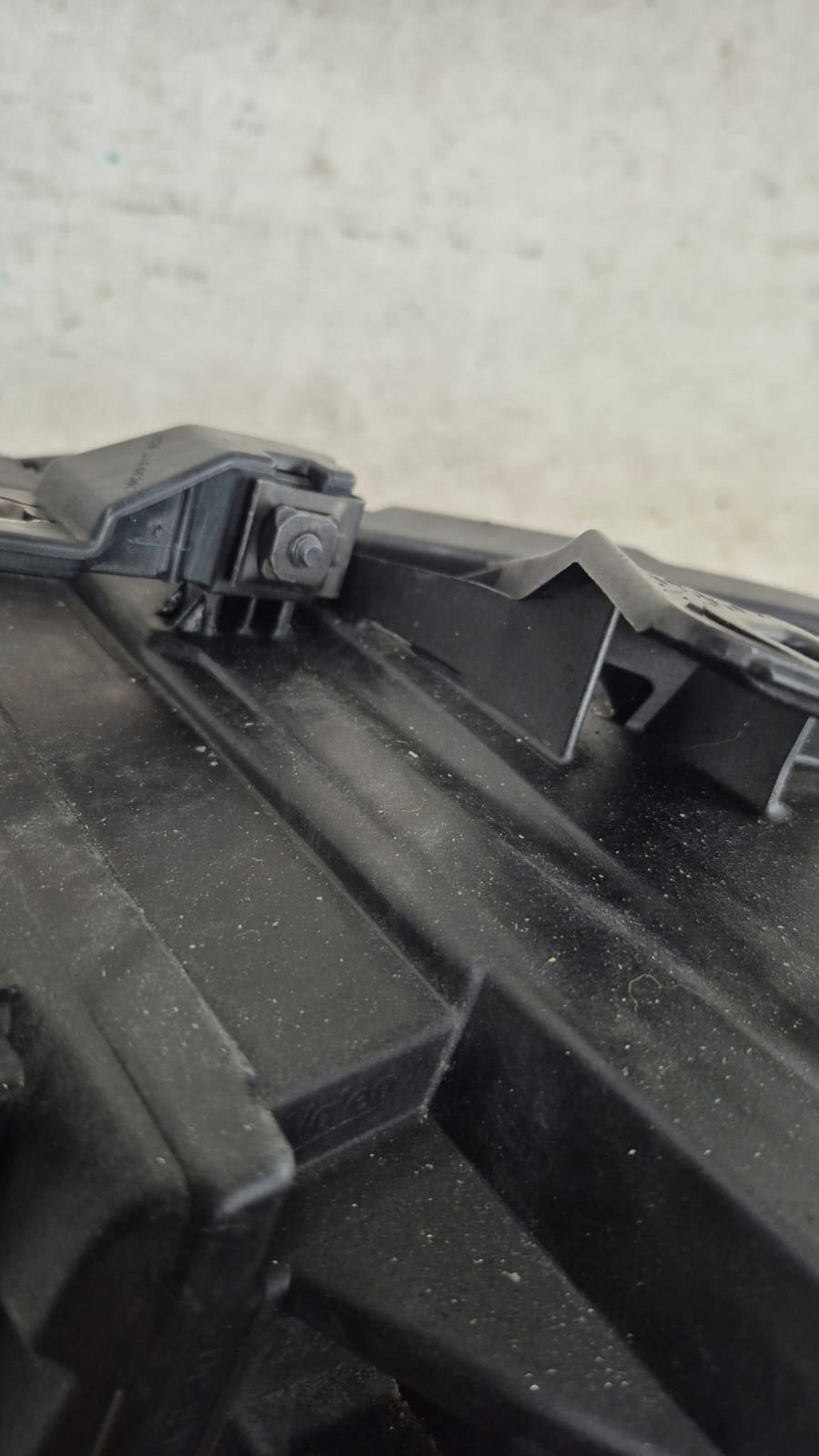AUDI Q2 16-20 light front front right