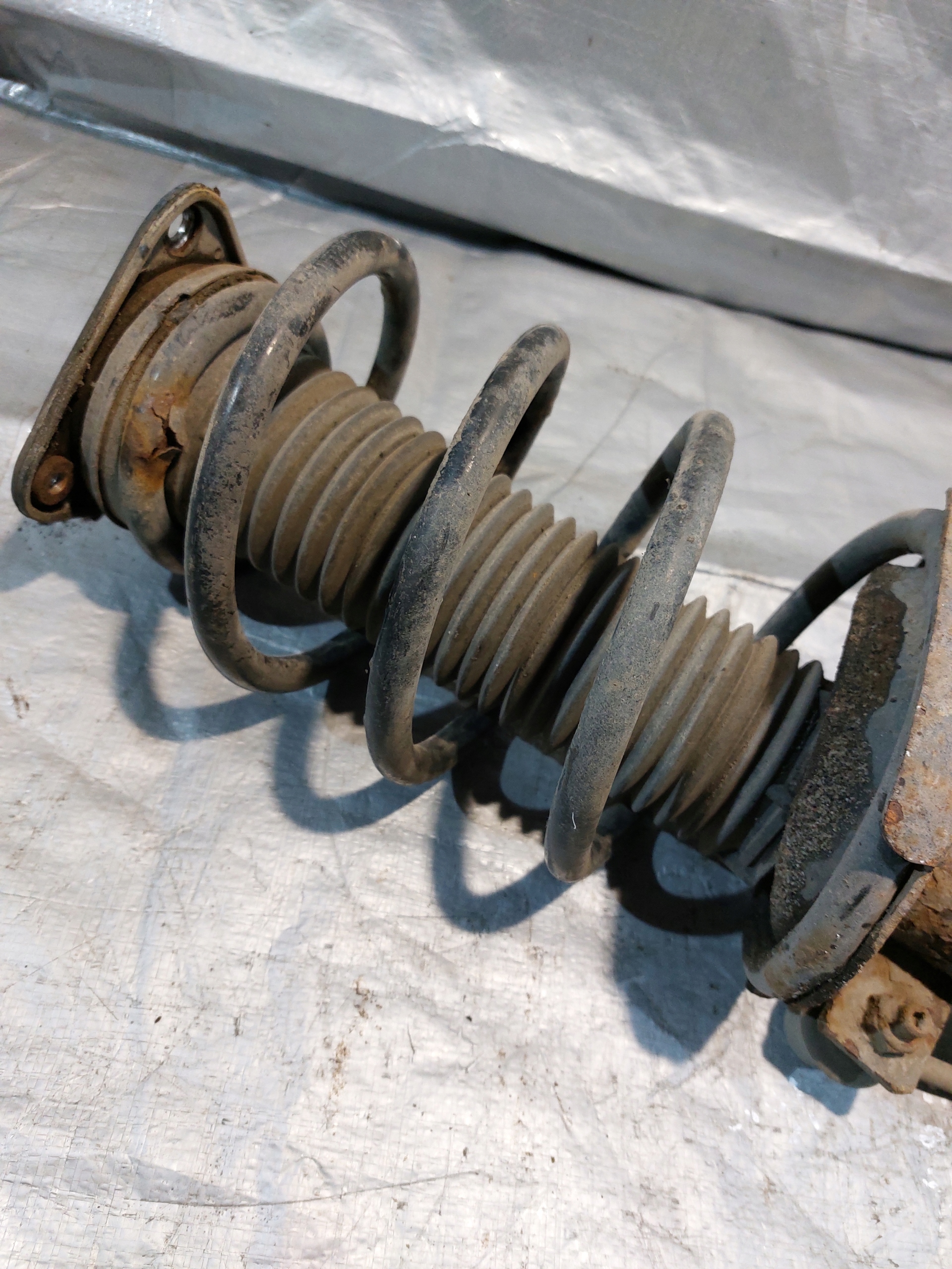 shock absorber spring right front MAZDA 5 and 1.8 16V