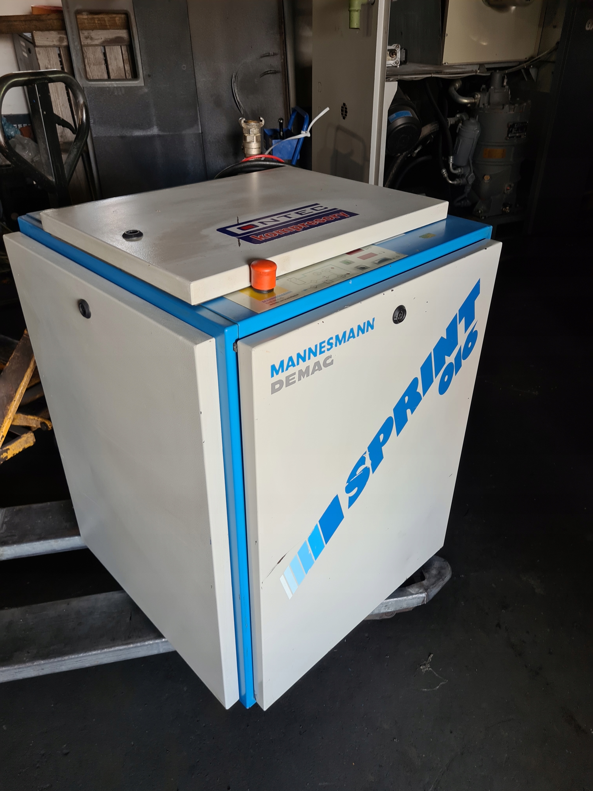 Kompresor śrubowy Demag Sprint 016, 11 kw Kod producenta ES