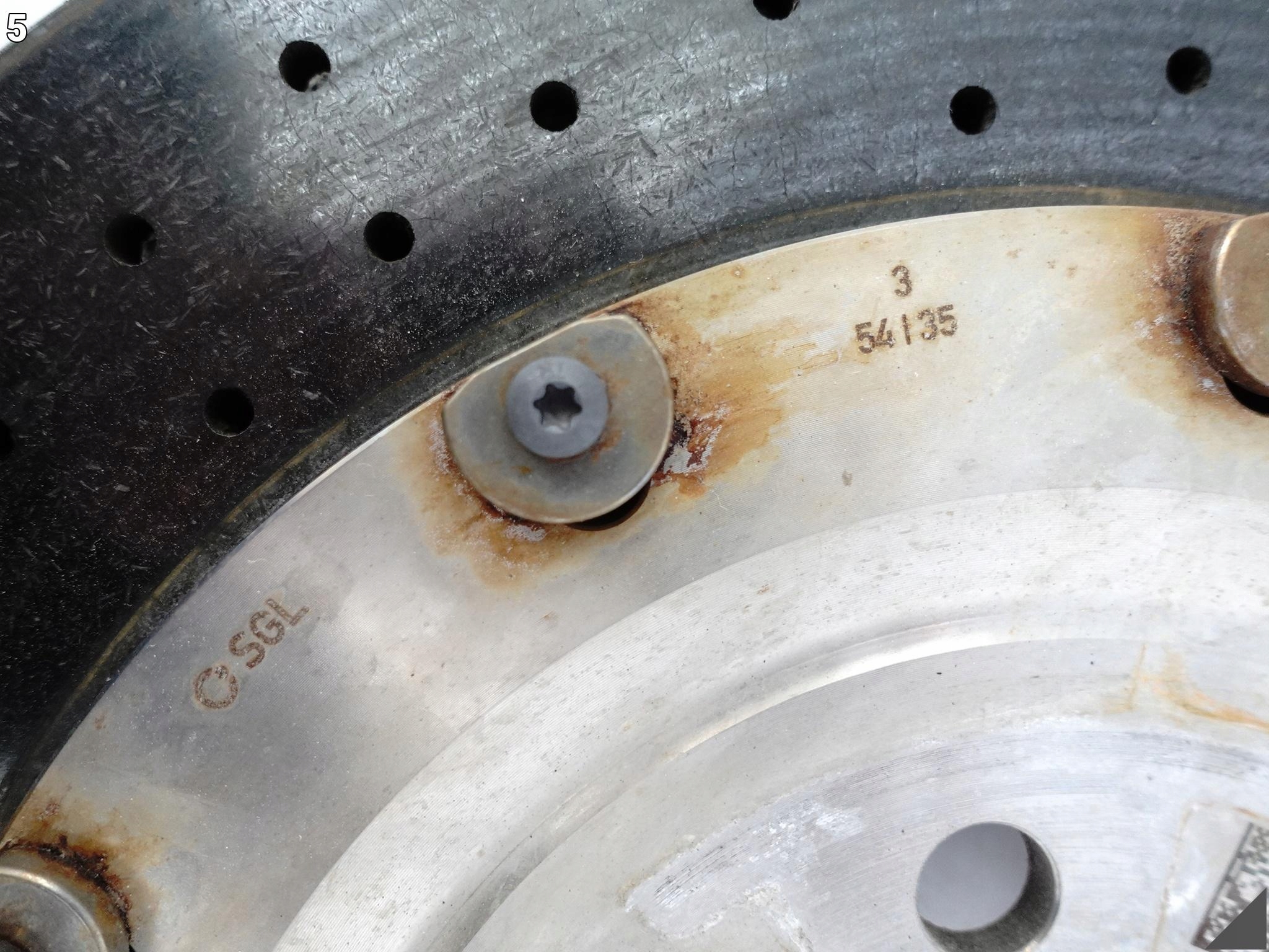 AUDI S8 plus A8 4H0 D4 15-17 disc CERAMICZNA left rear part 370x30MM 92KM