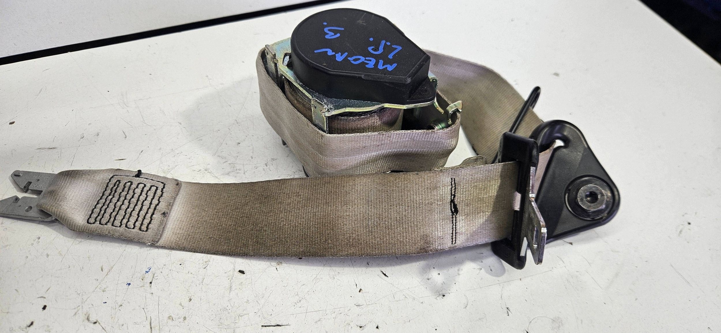 Renault Megane 3 09- left front tension belt safety driver´s 868856411R